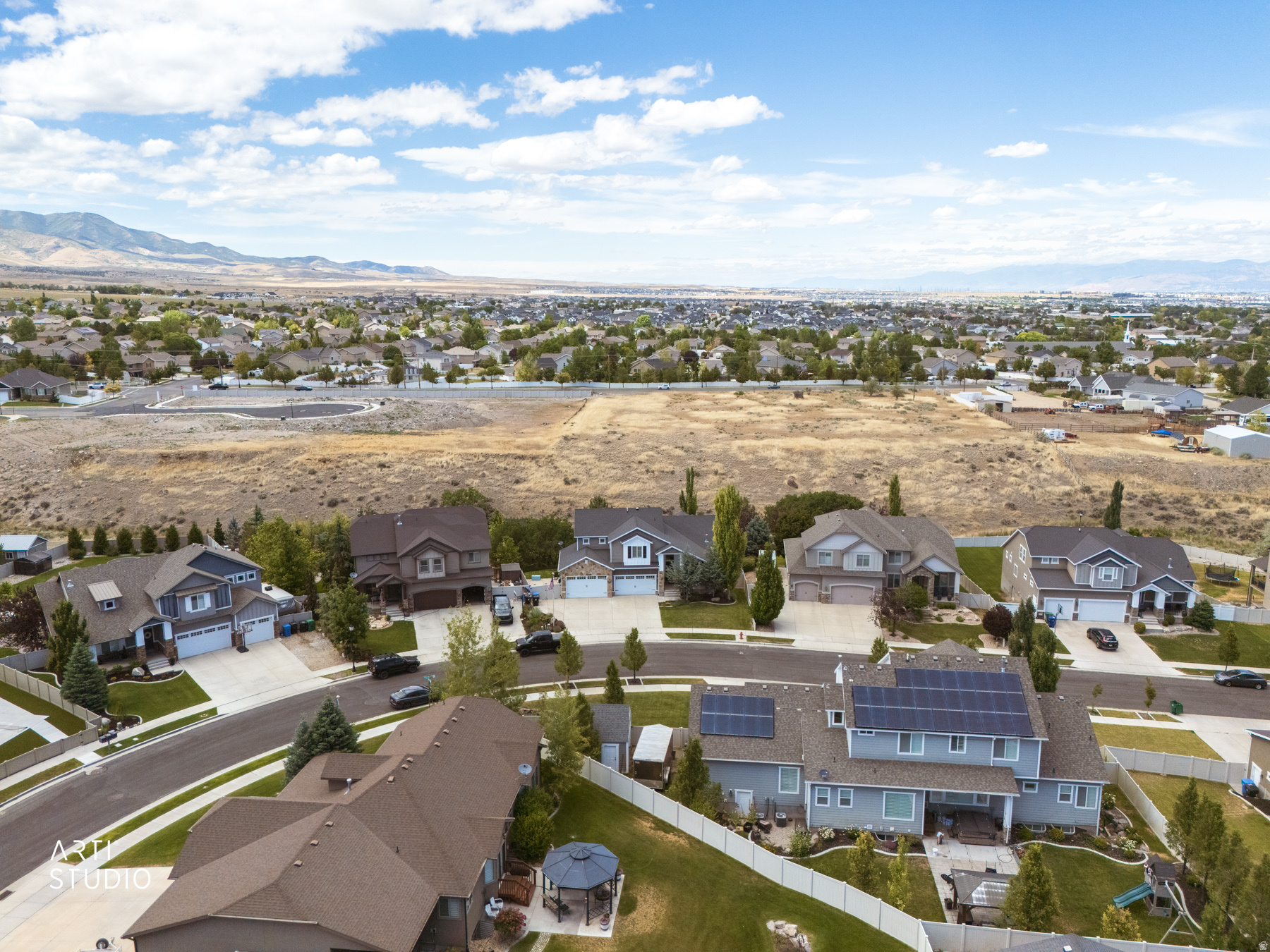 THE OAKS OF HERRIMAN - Residential