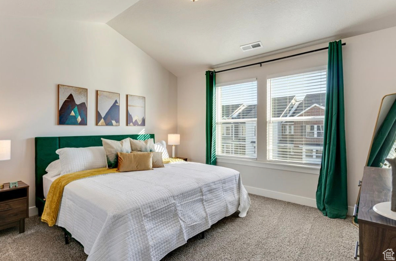 WILLOW POINT - Residential