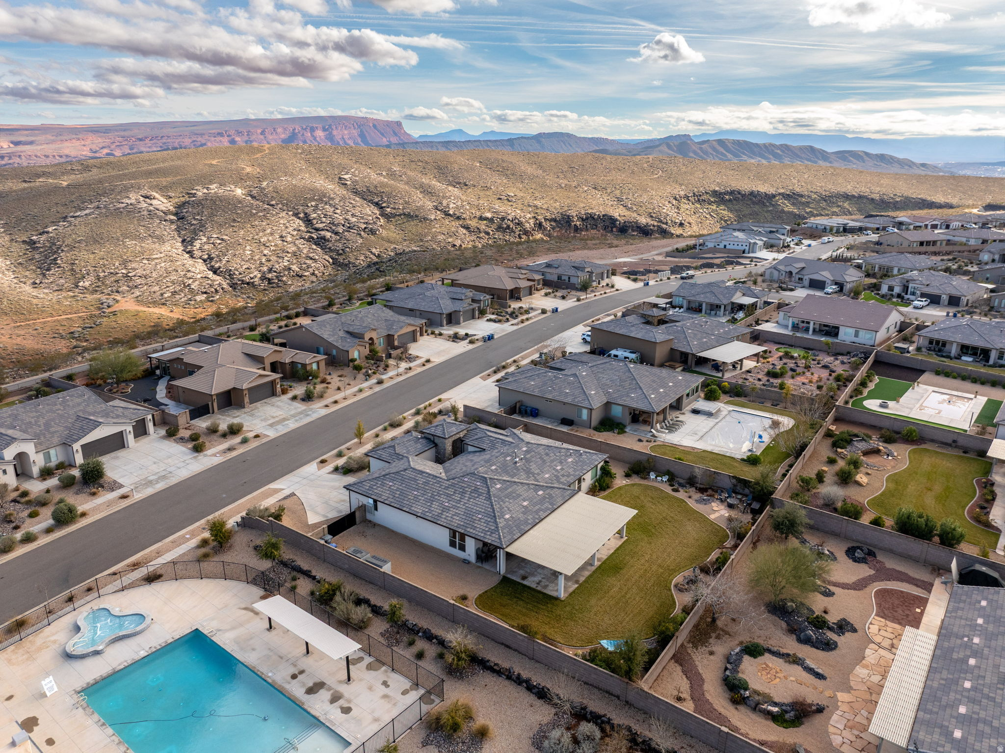 VIEWS AT CORAL CANYON PH 1 - Residential