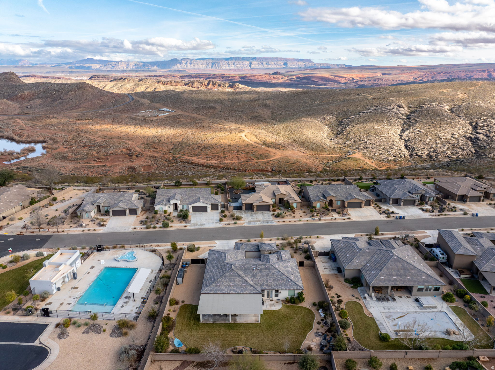 VIEWS AT CORAL CANYON PH 1 - Residential
