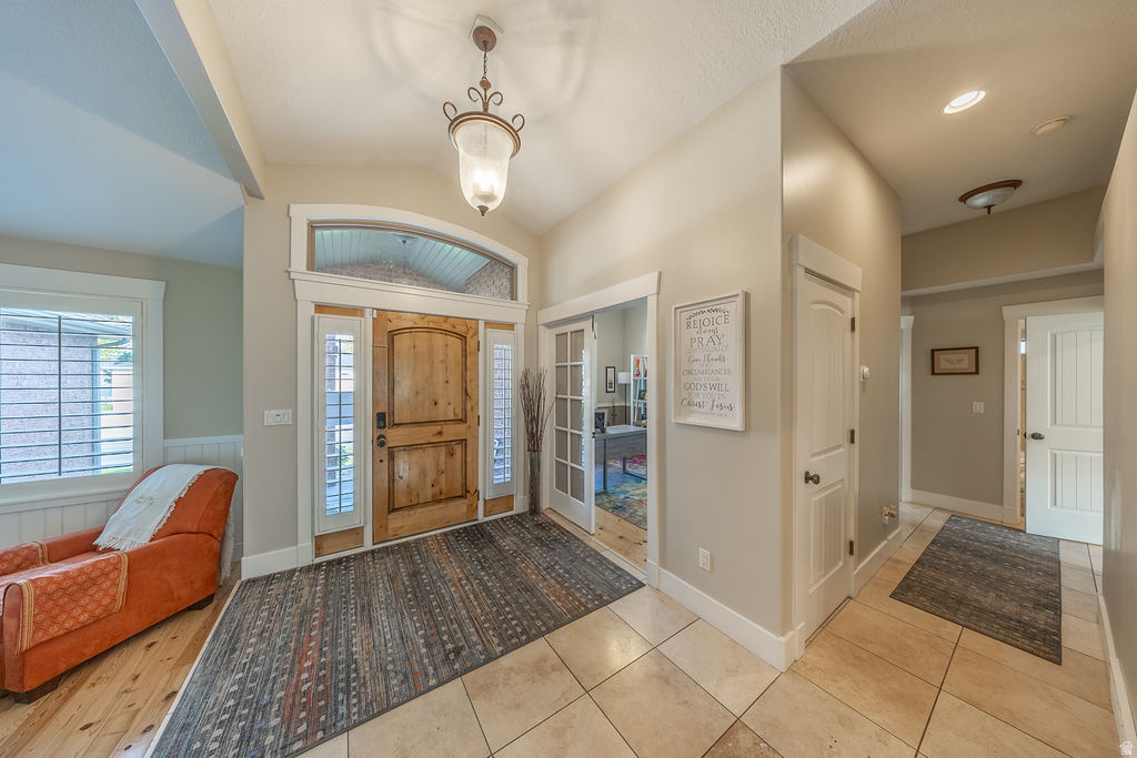 CANTERBURY CROSSING - Residential