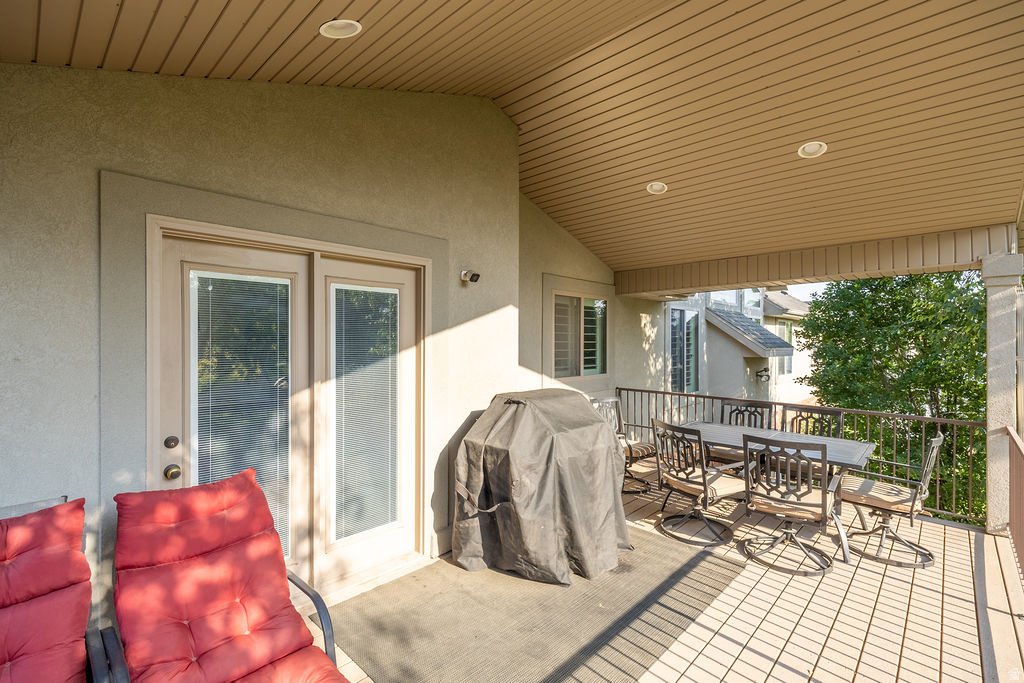 CANTERBURY CROSSING - Residential