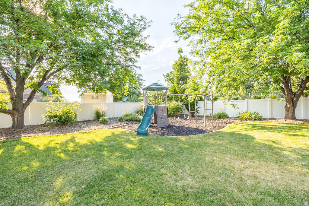 CANTERBURY CROSSING - Residential