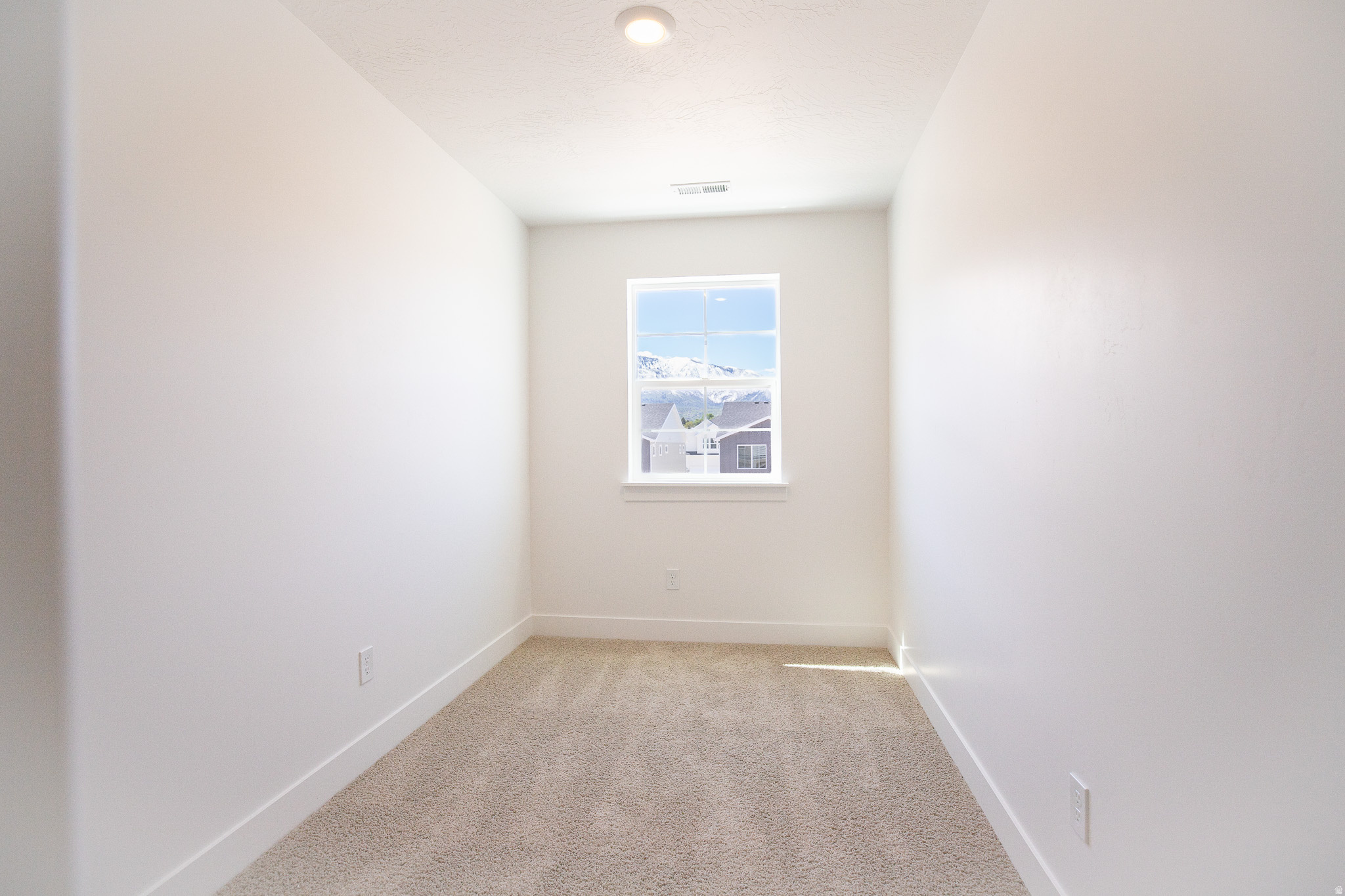 SALEM FIELDS - Residential