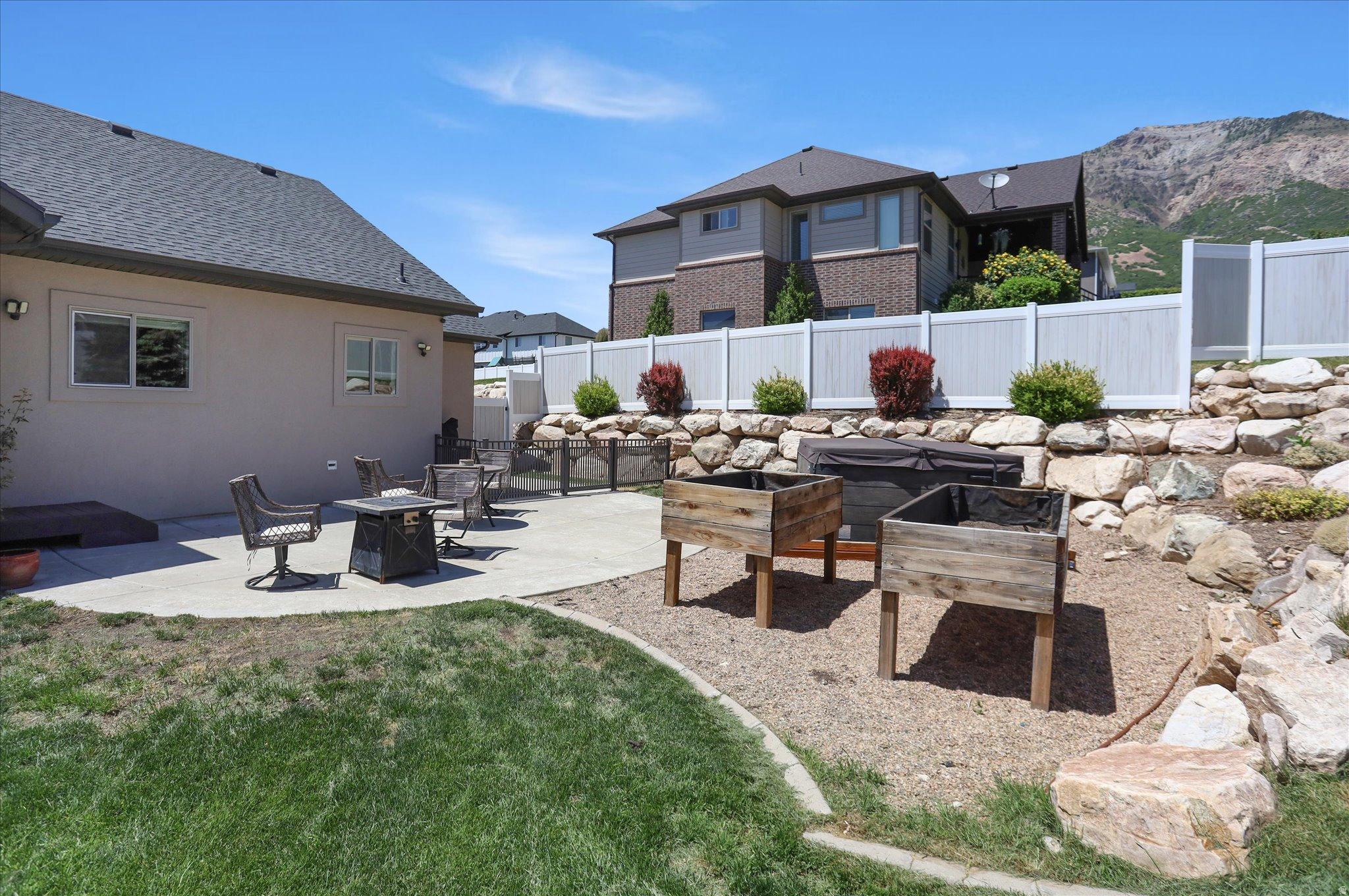CACTUS RIDGE - Residential