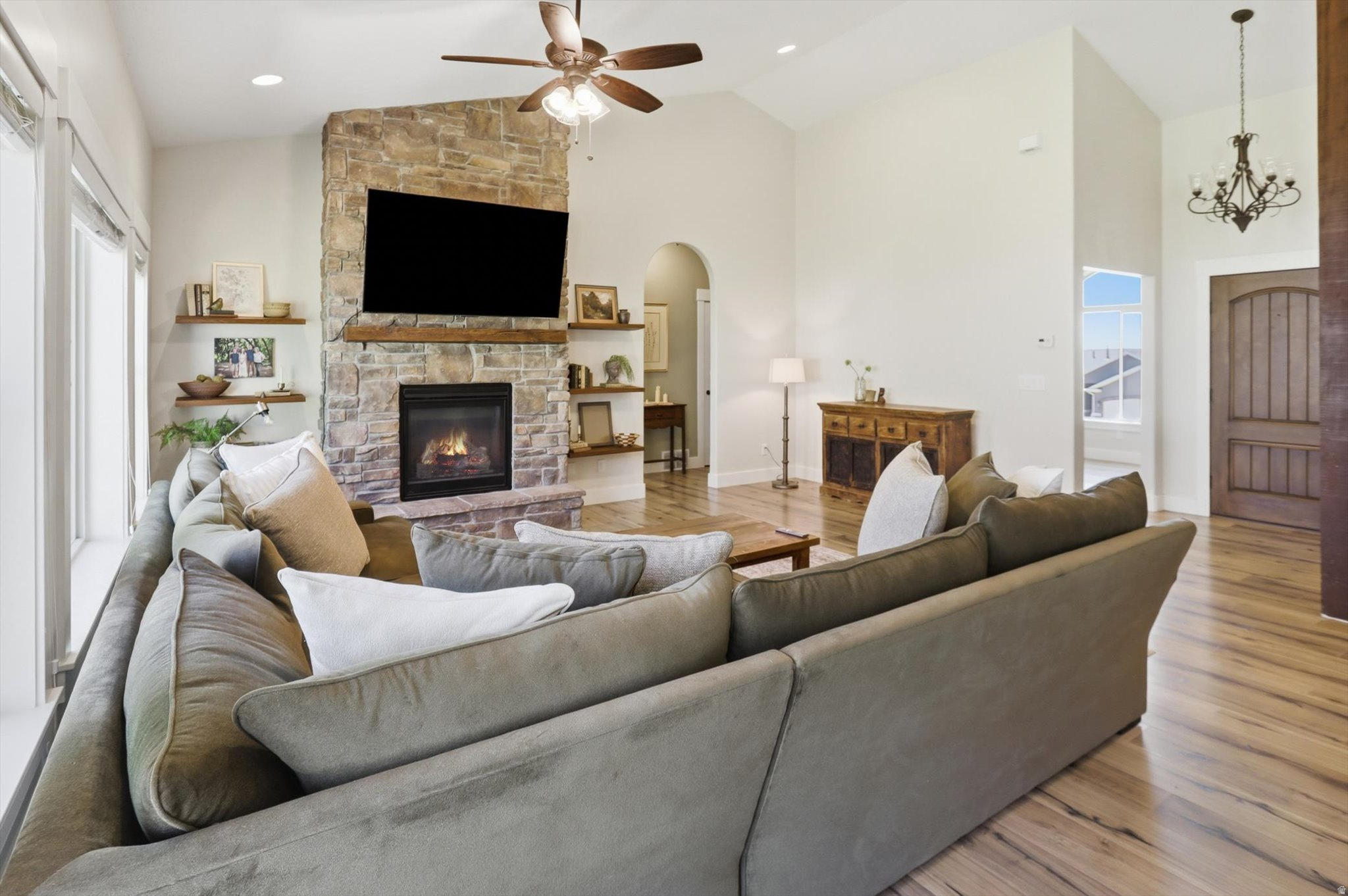 CACTUS RIDGE - Residential