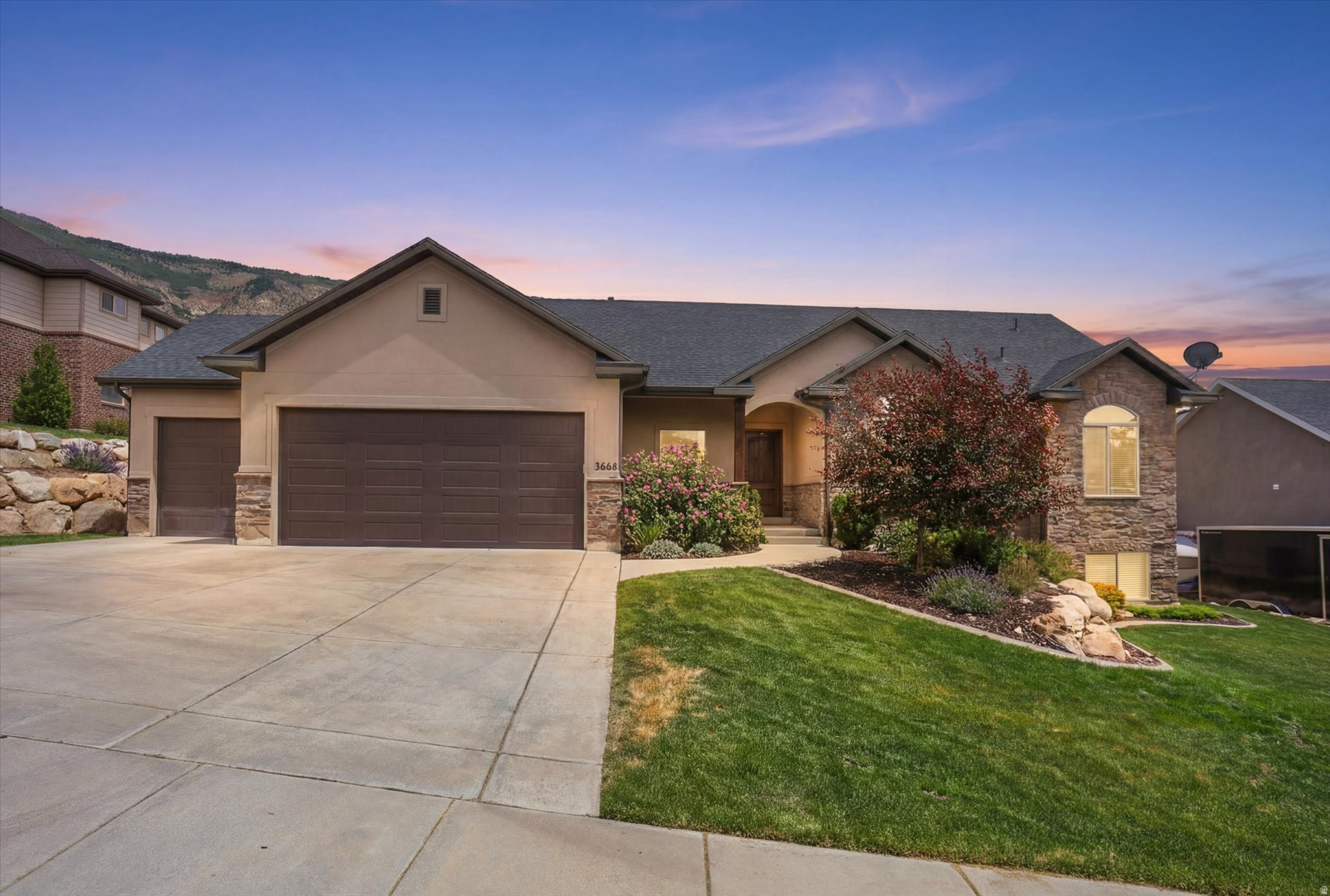 CACTUS RIDGE - Residential