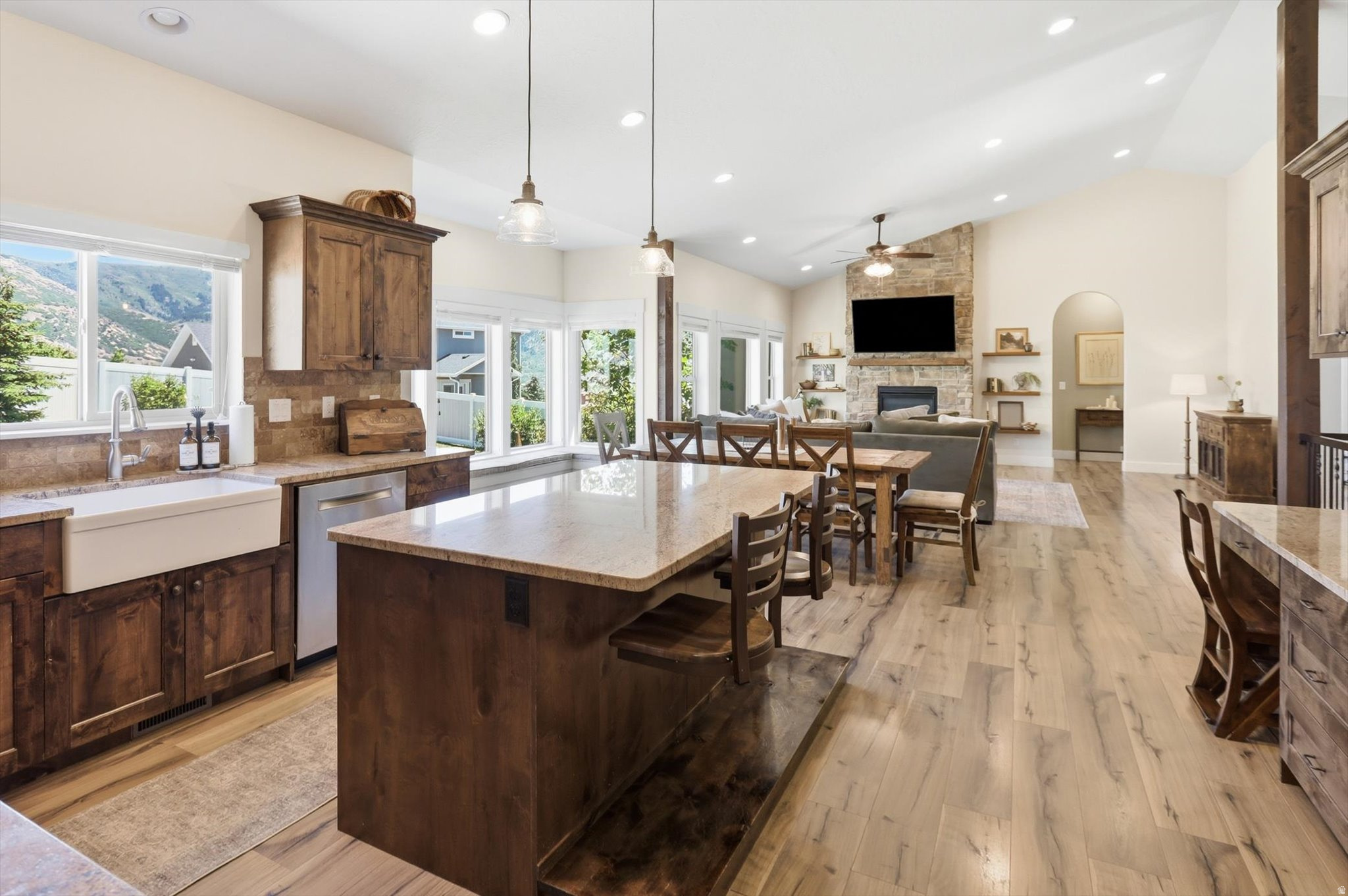 CACTUS RIDGE - Residential