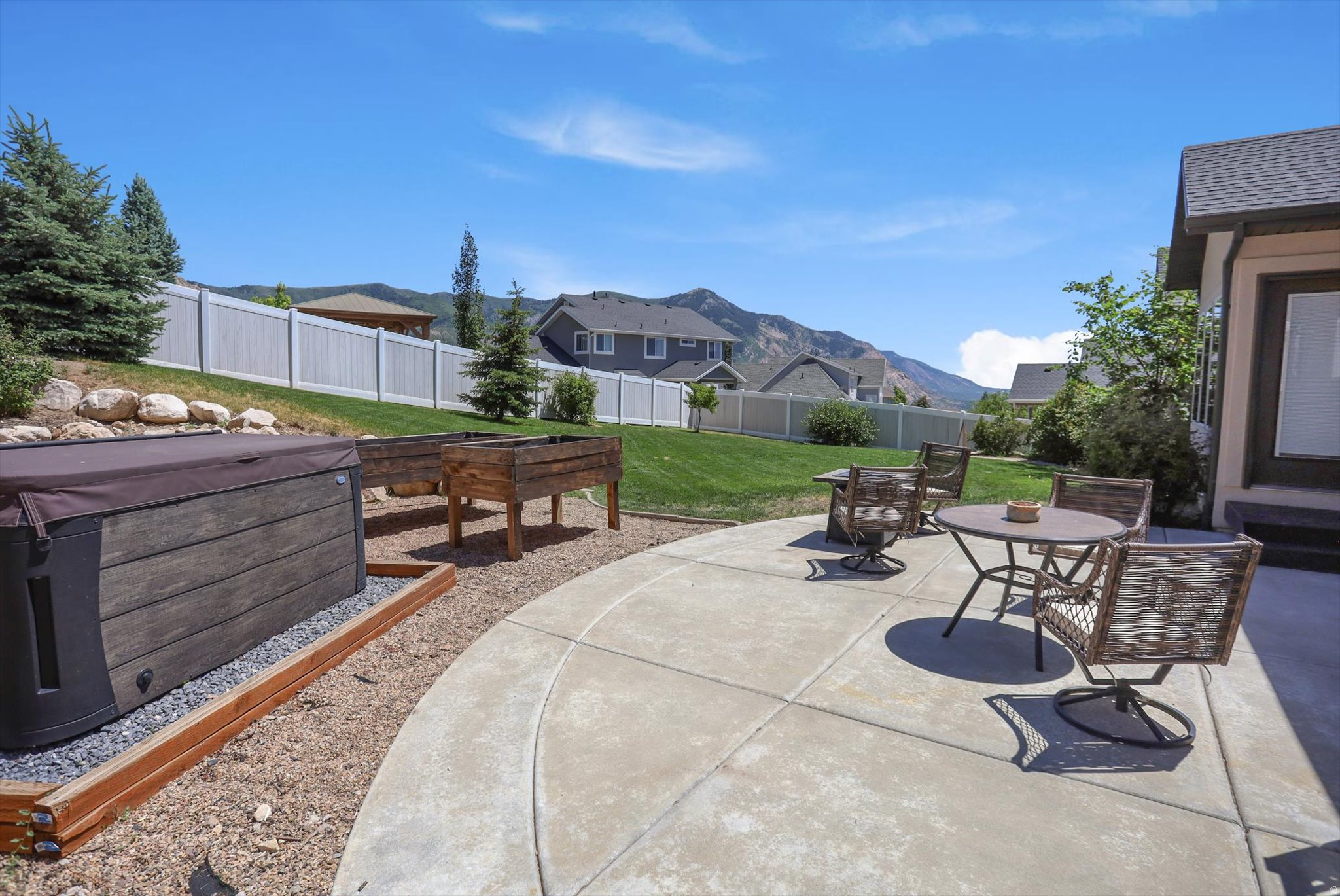 CACTUS RIDGE - Residential