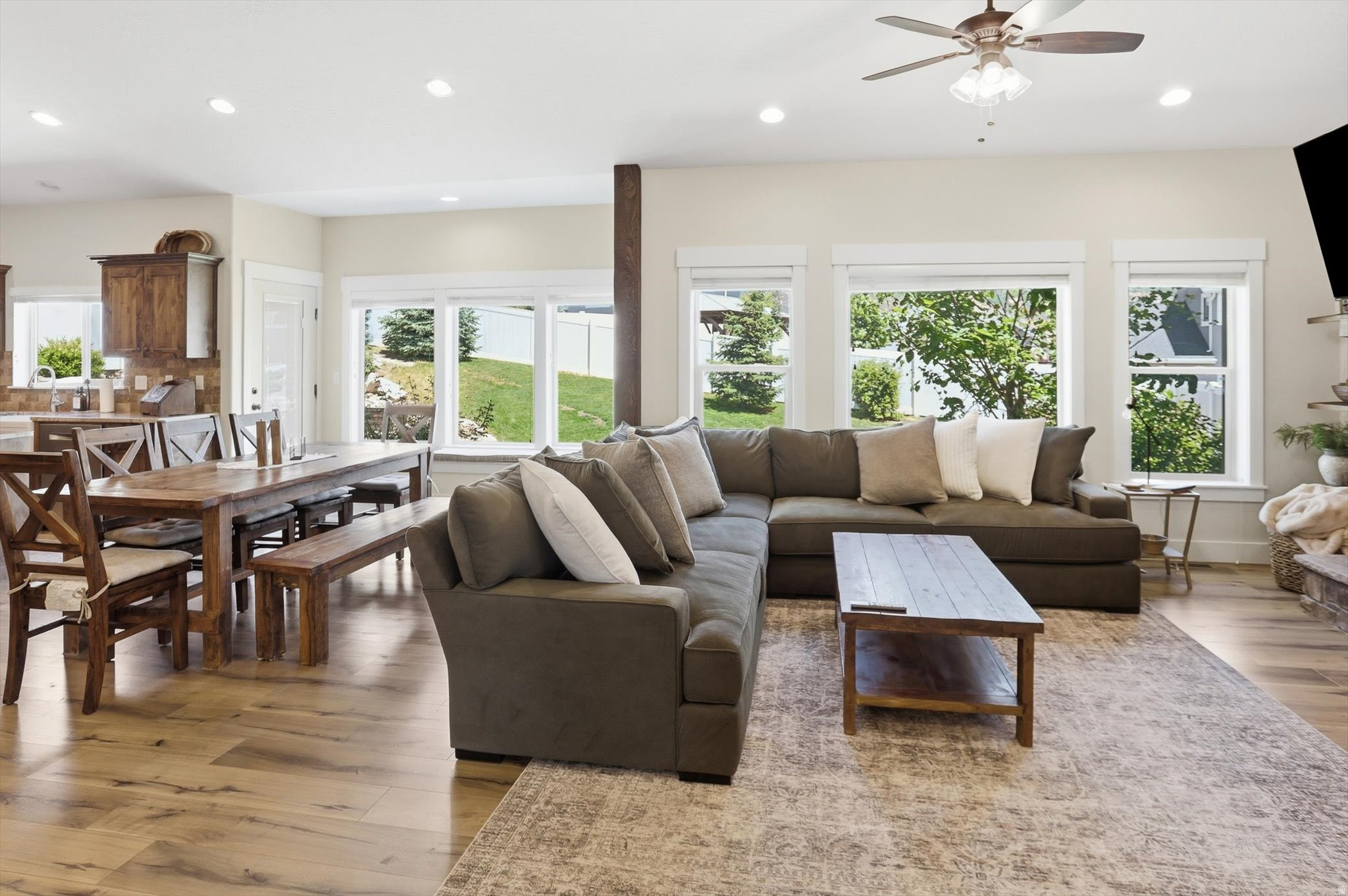 CACTUS RIDGE - Residential