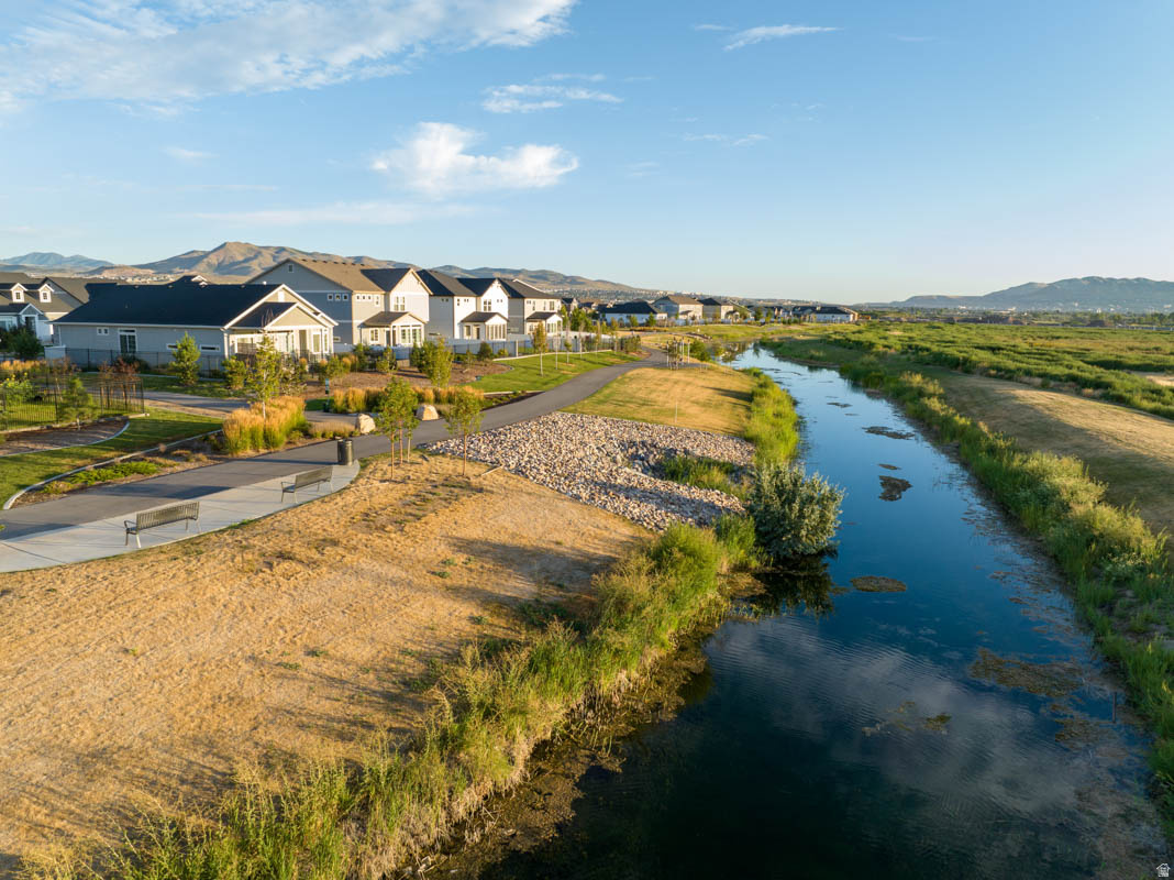 OQUIRRH MOUNTAIN RANCH - Residential