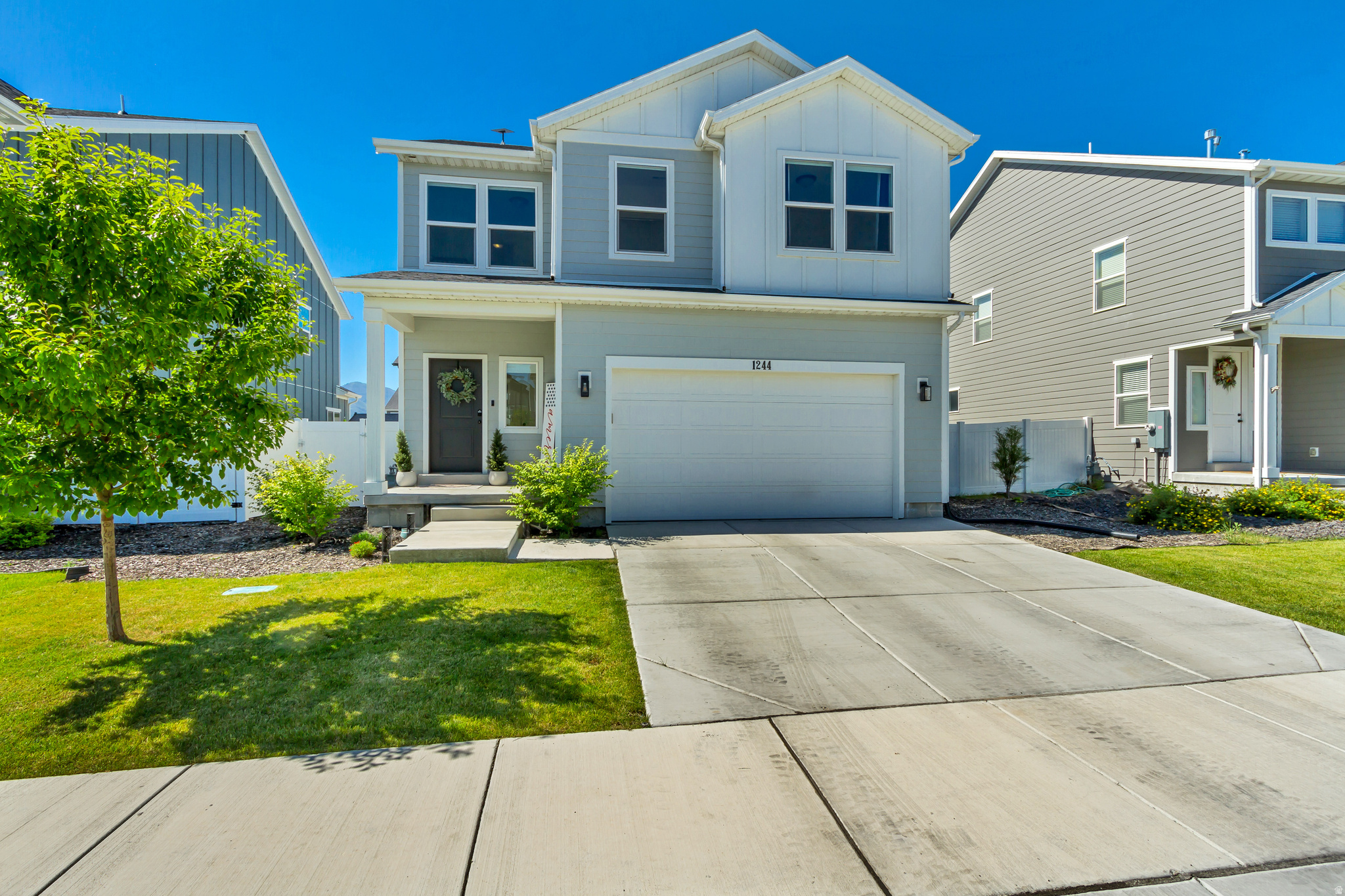 ARROWHEAD PARK - Residential