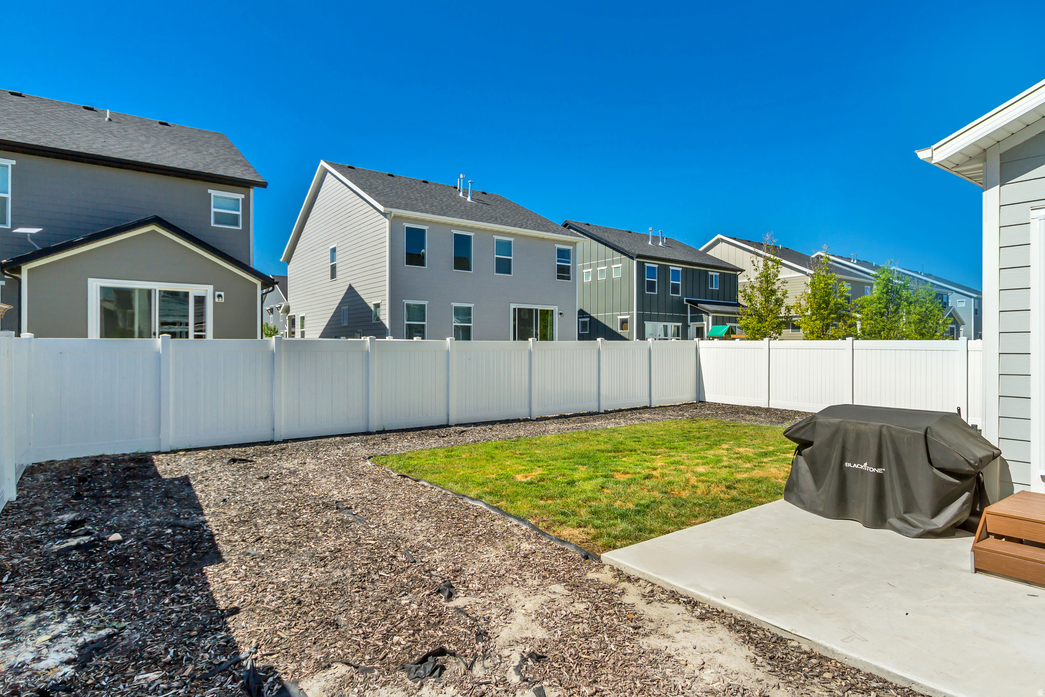 ARROWHEAD PARK - Residential