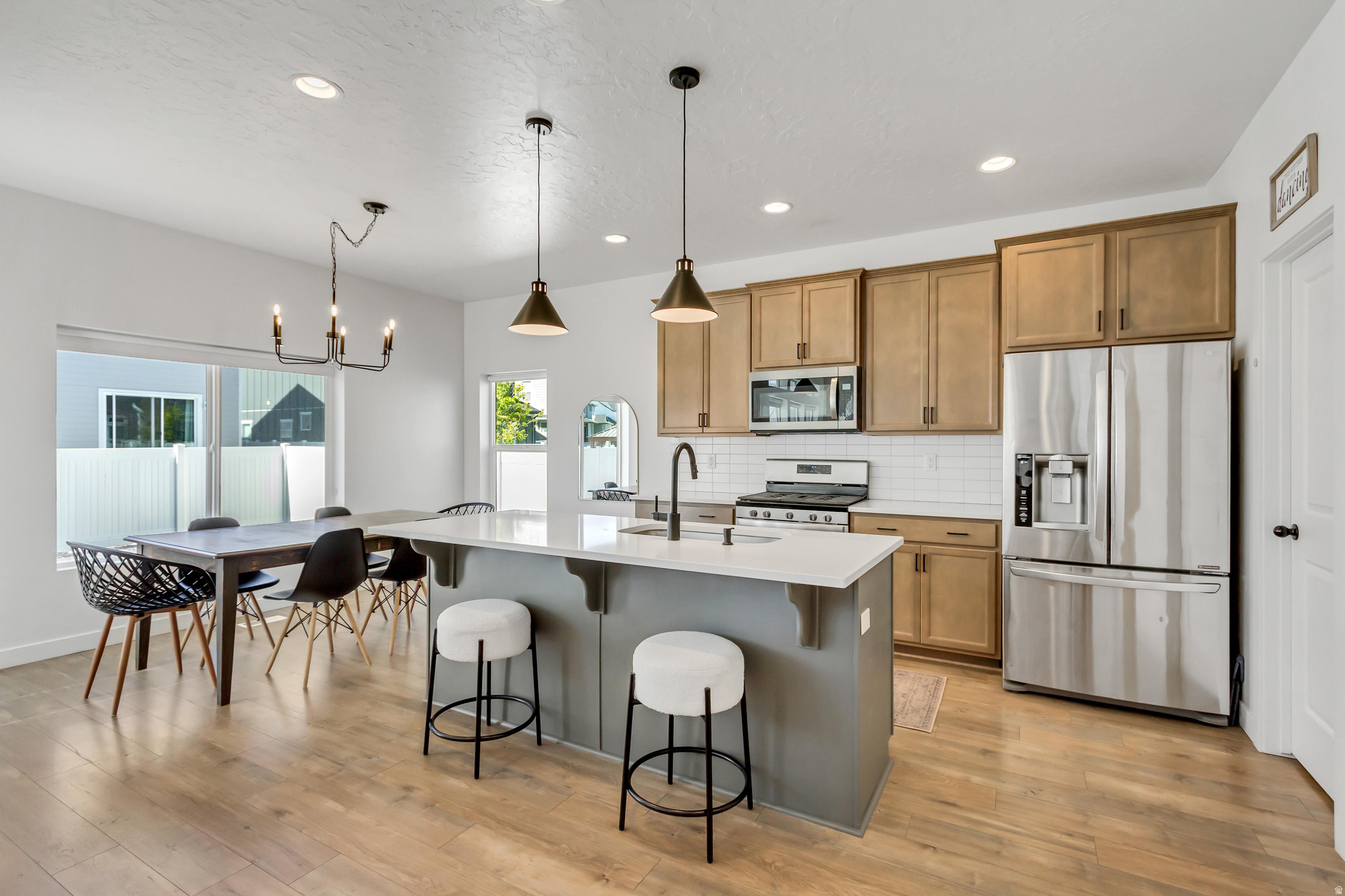 ARROWHEAD PARK - Residential