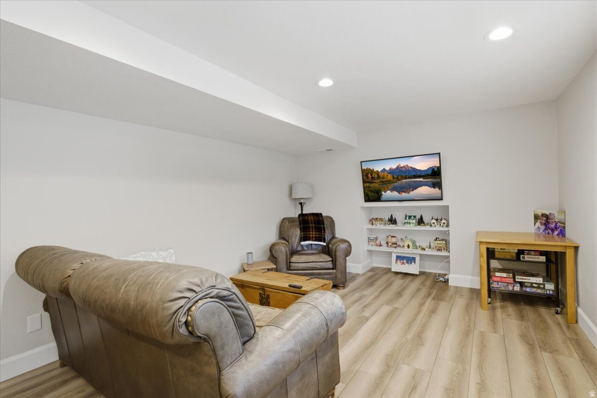 OAK GROVE AT HIDDEN VALLEY - Residential