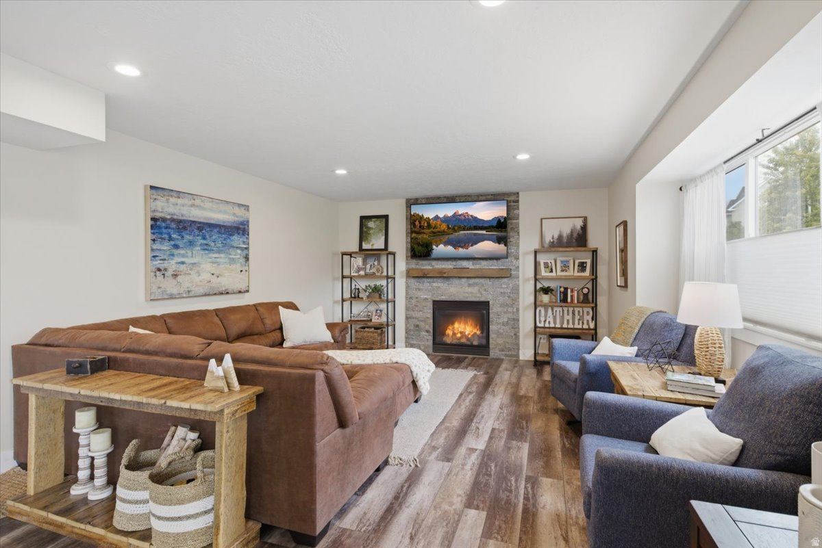OAK GROVE AT HIDDEN VALLEY - Residential