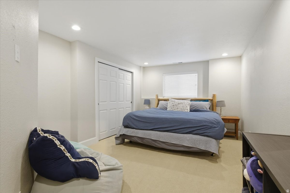 OAK GROVE AT HIDDEN VALLEY - Residential