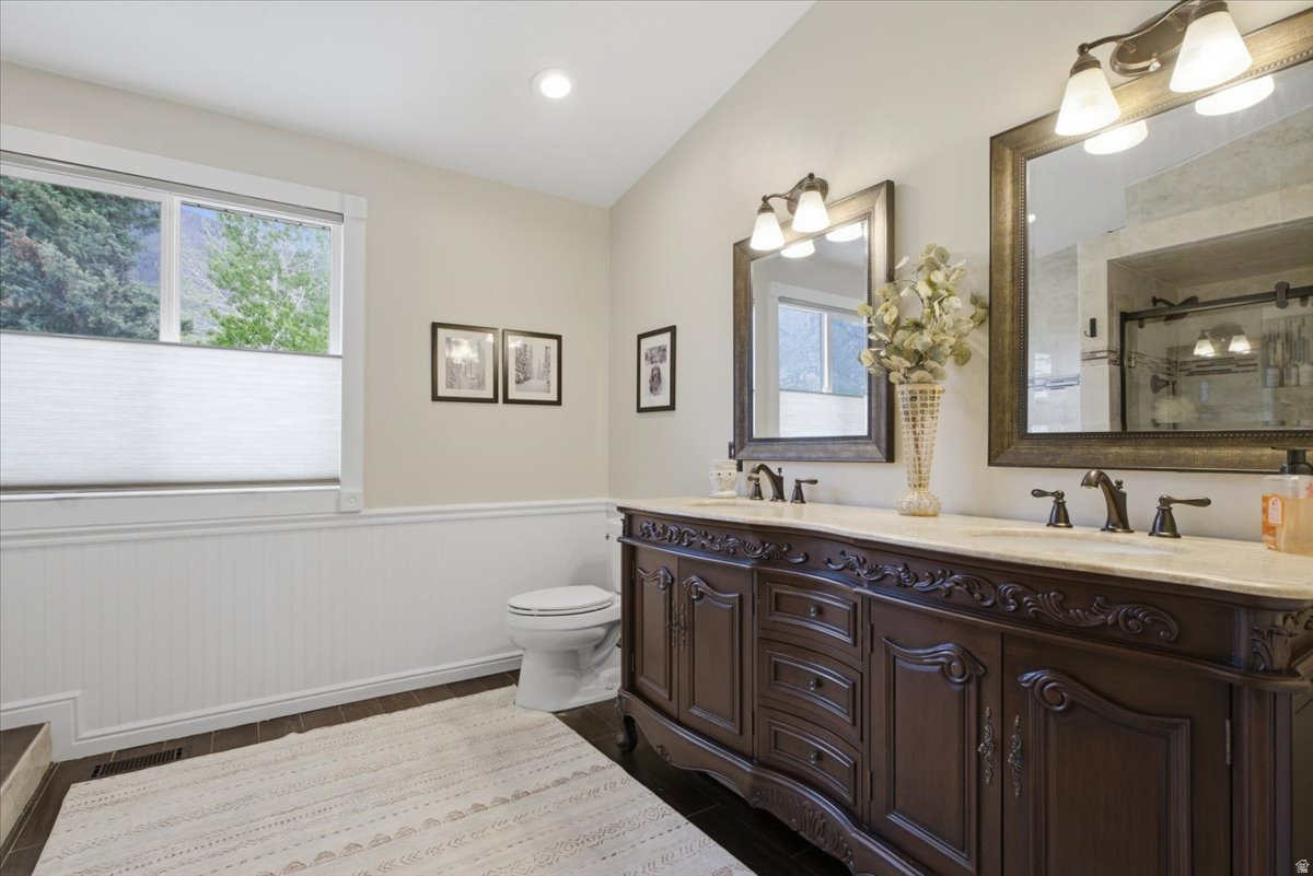 OAK GROVE AT HIDDEN VALLEY - Residential