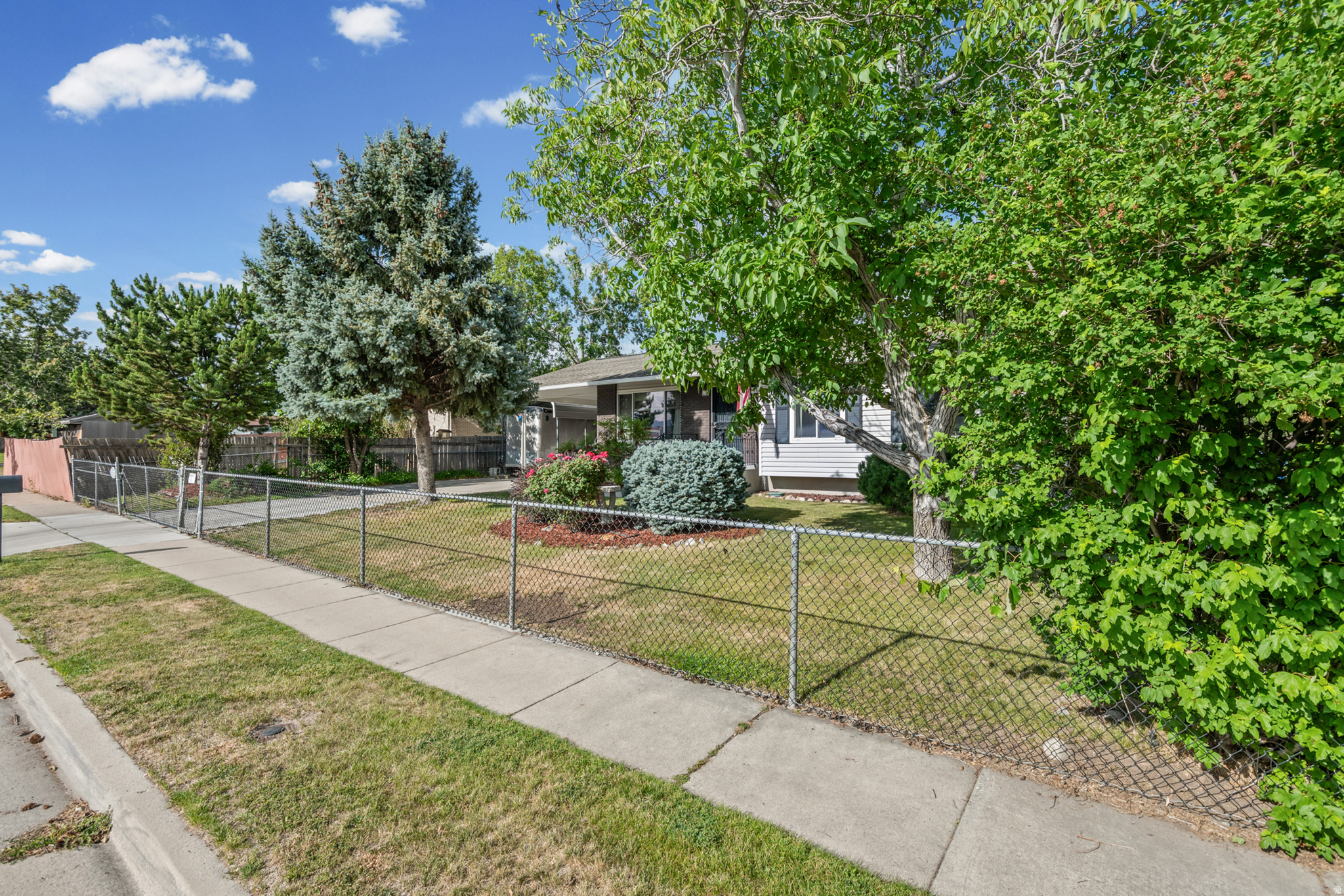 WESTWOOD - Residential