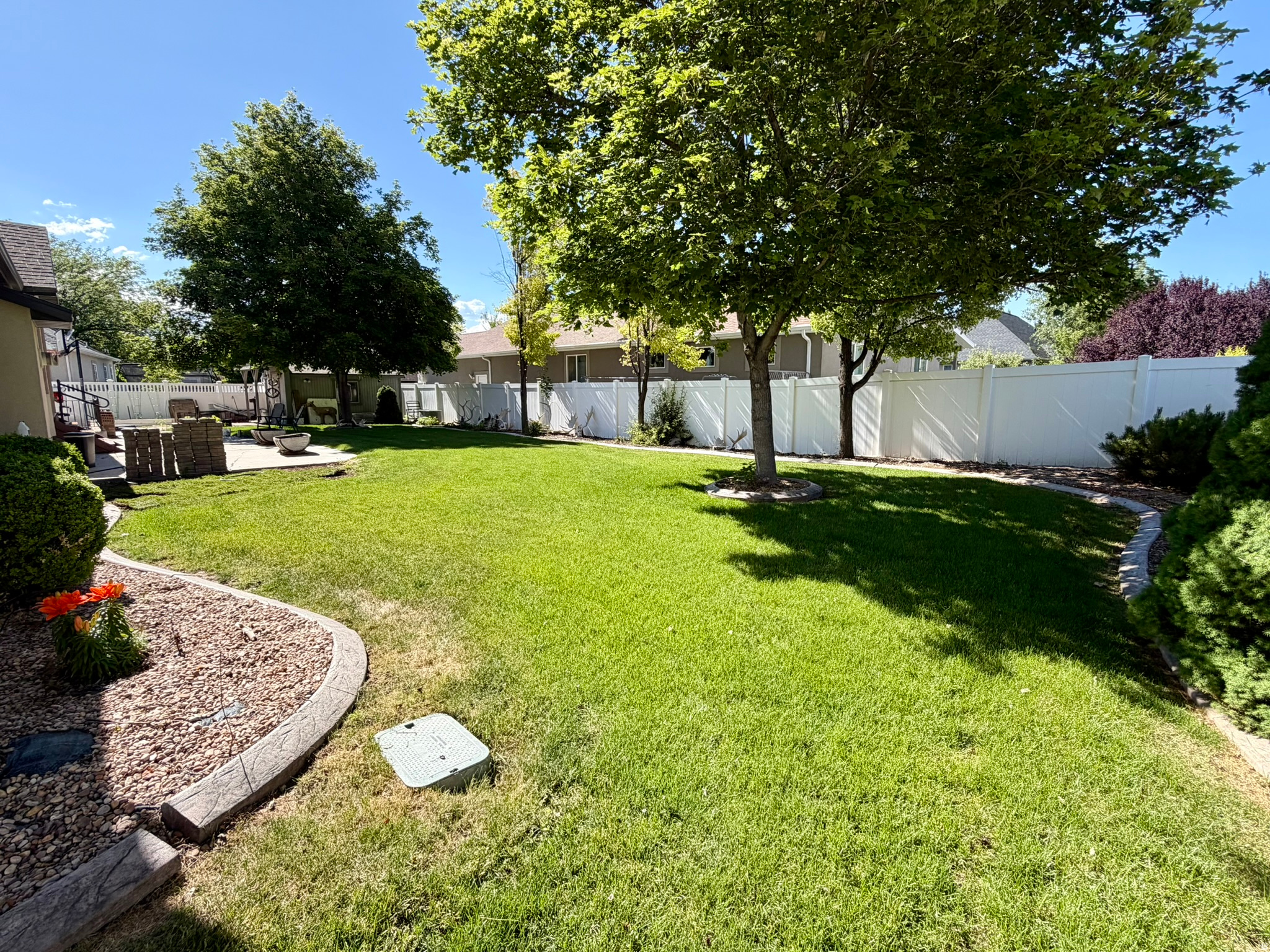 HOLLOW HEIGHTS - Residential
