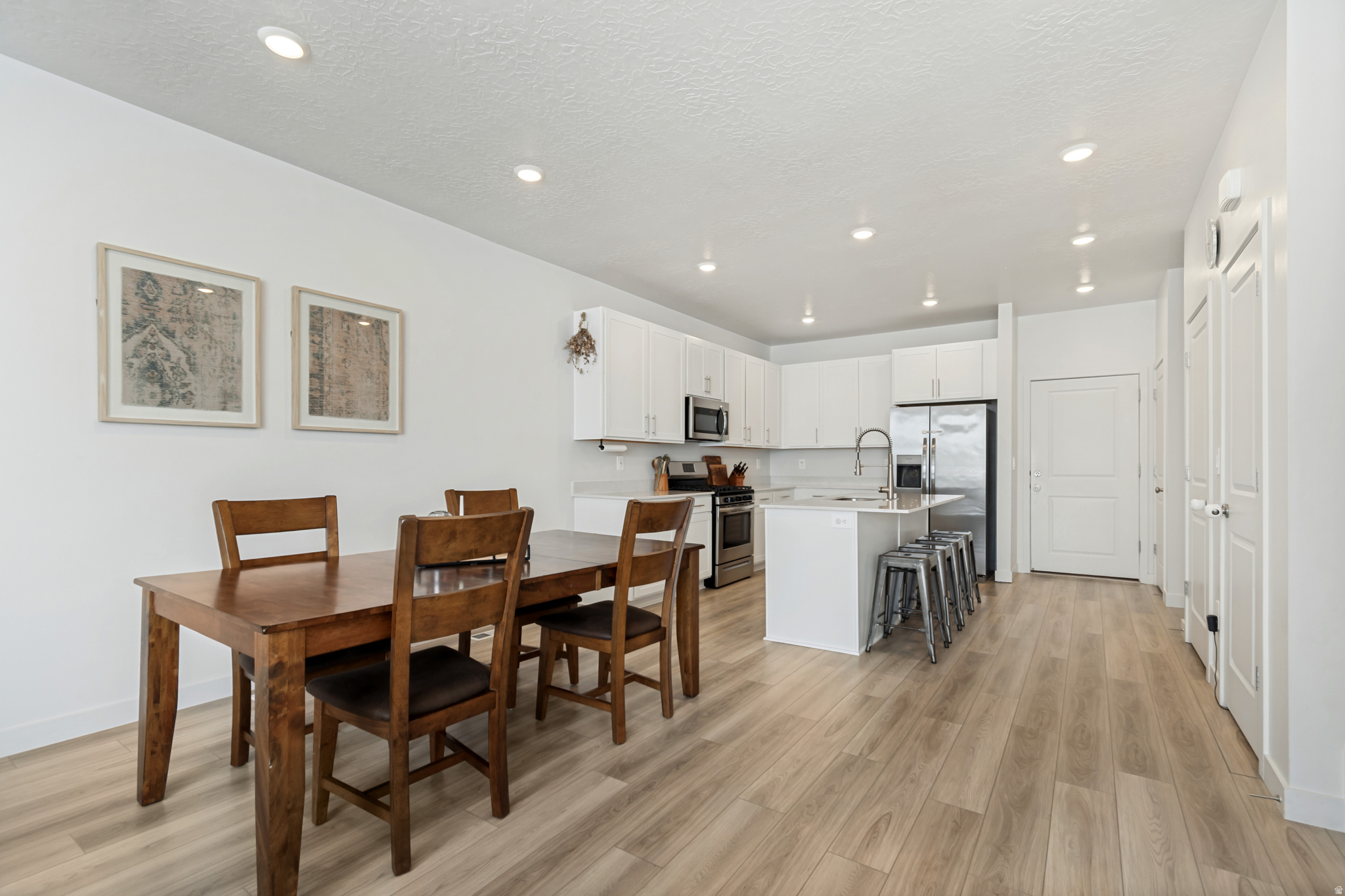 RIDGE - Residential