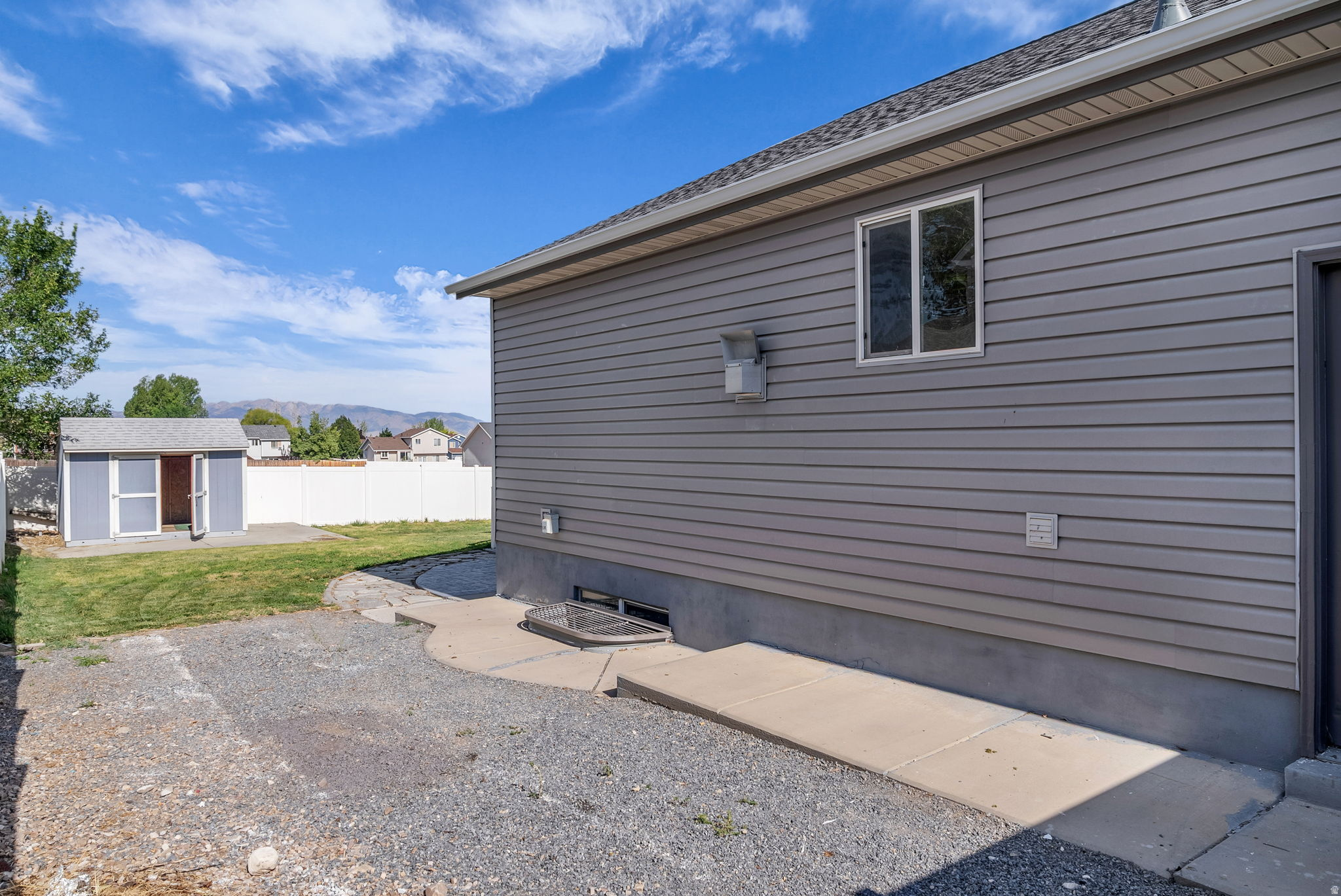 CEDAR CREST - Residential