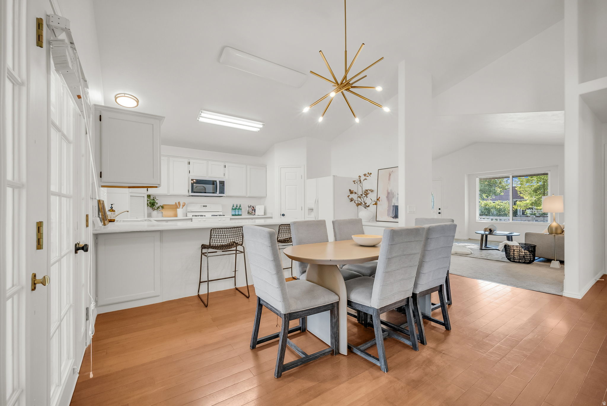 CEDAR CREST - Residential