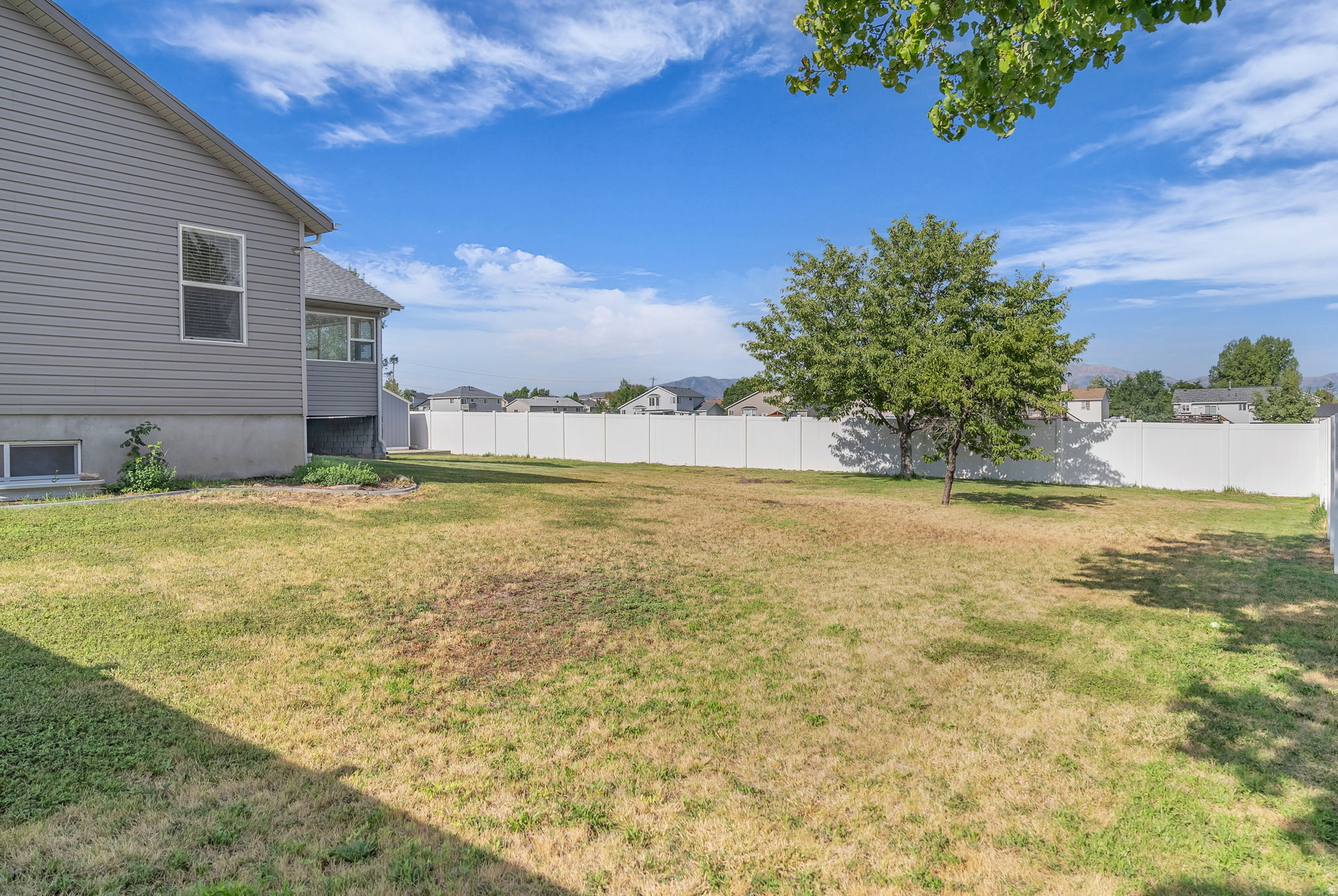 CEDAR CREST - Residential