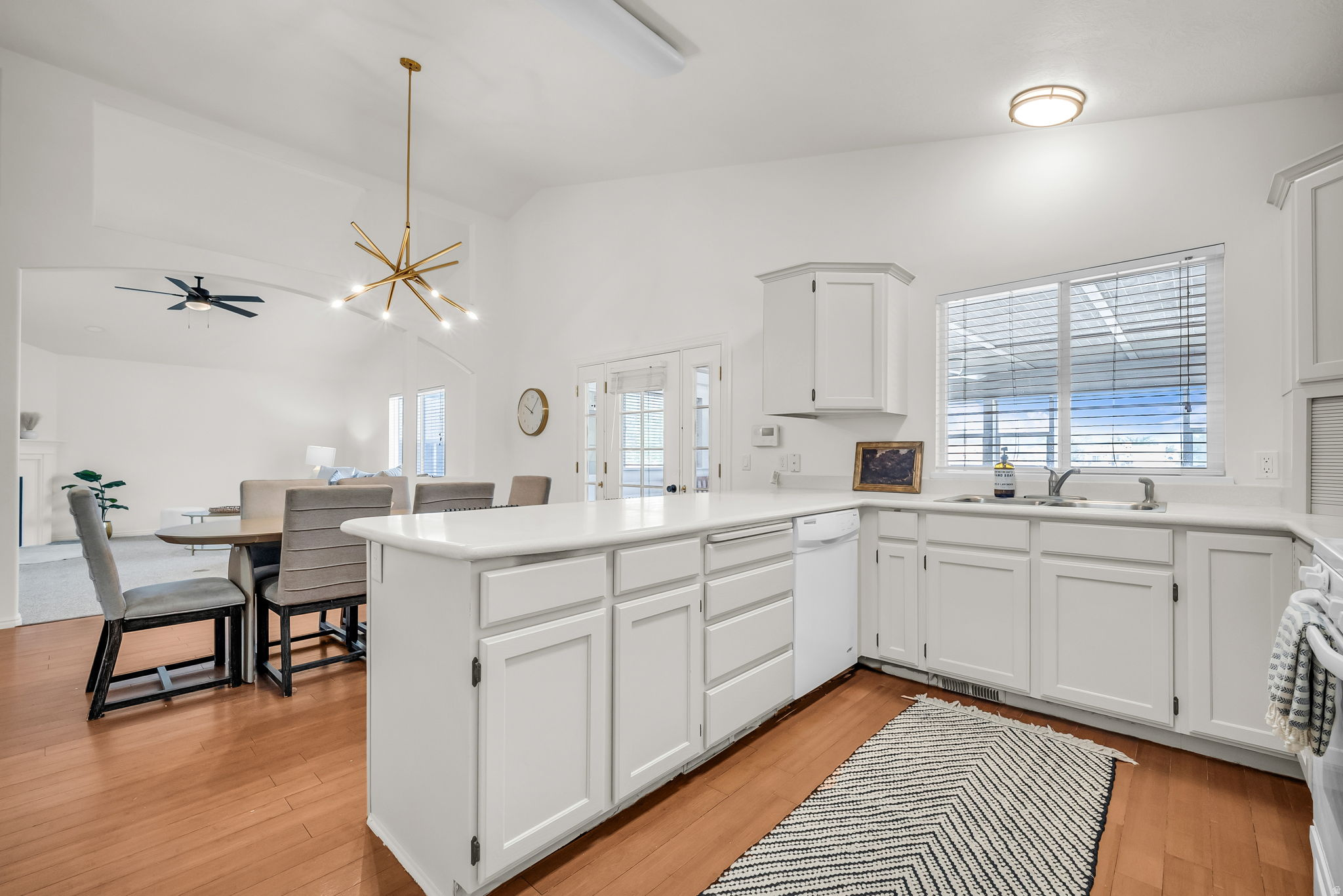 CEDAR CREST - Residential
