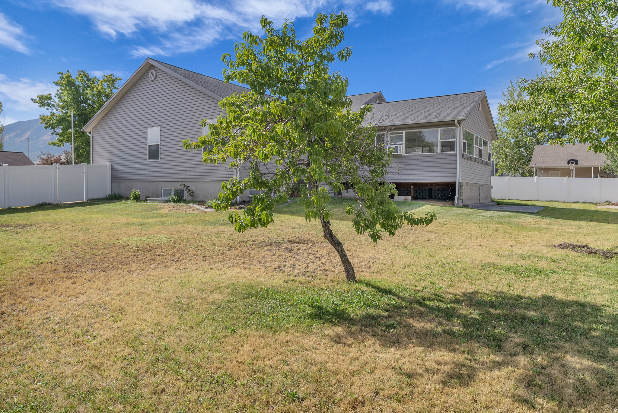 CEDAR CREST - Residential