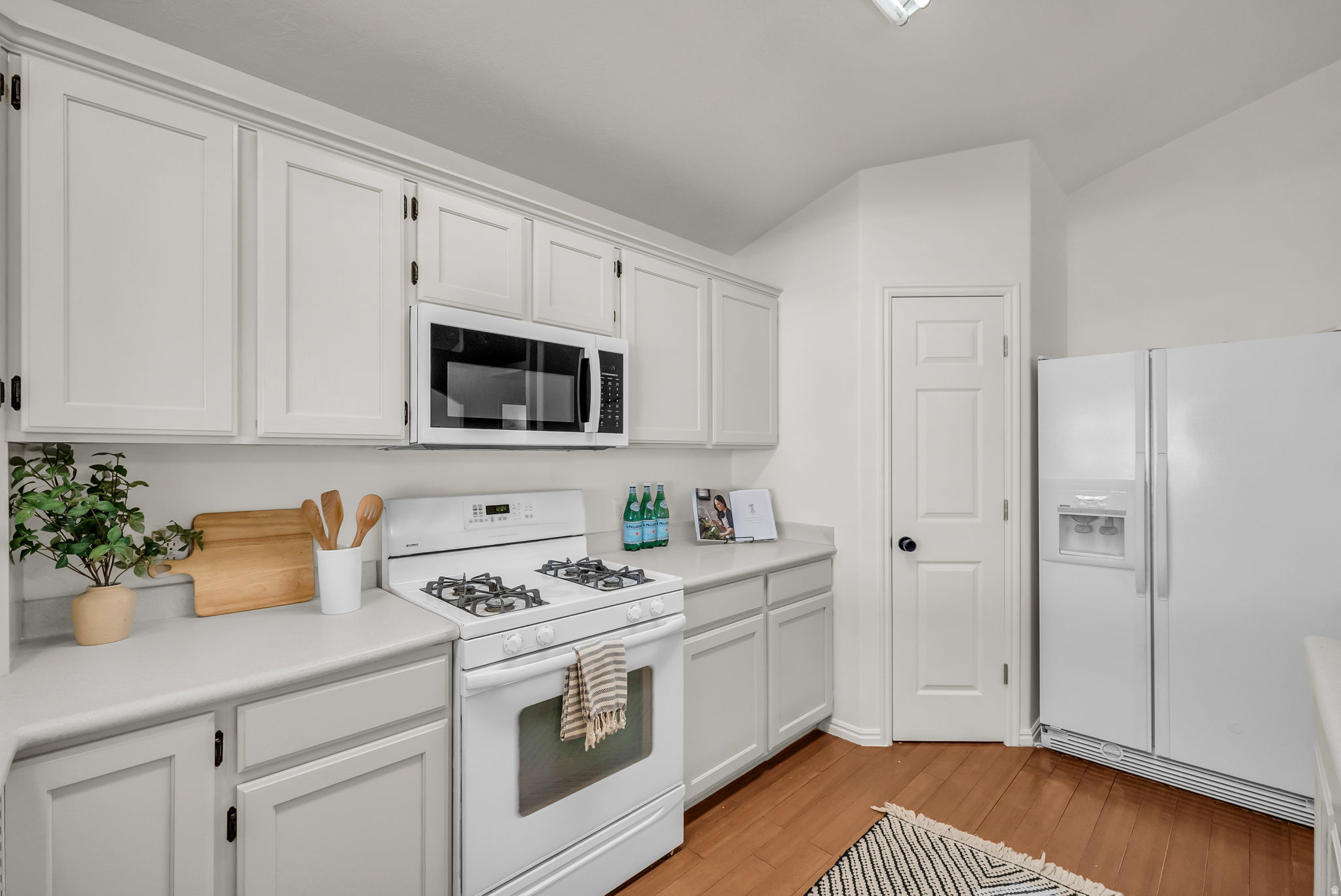 CEDAR CREST - Residential