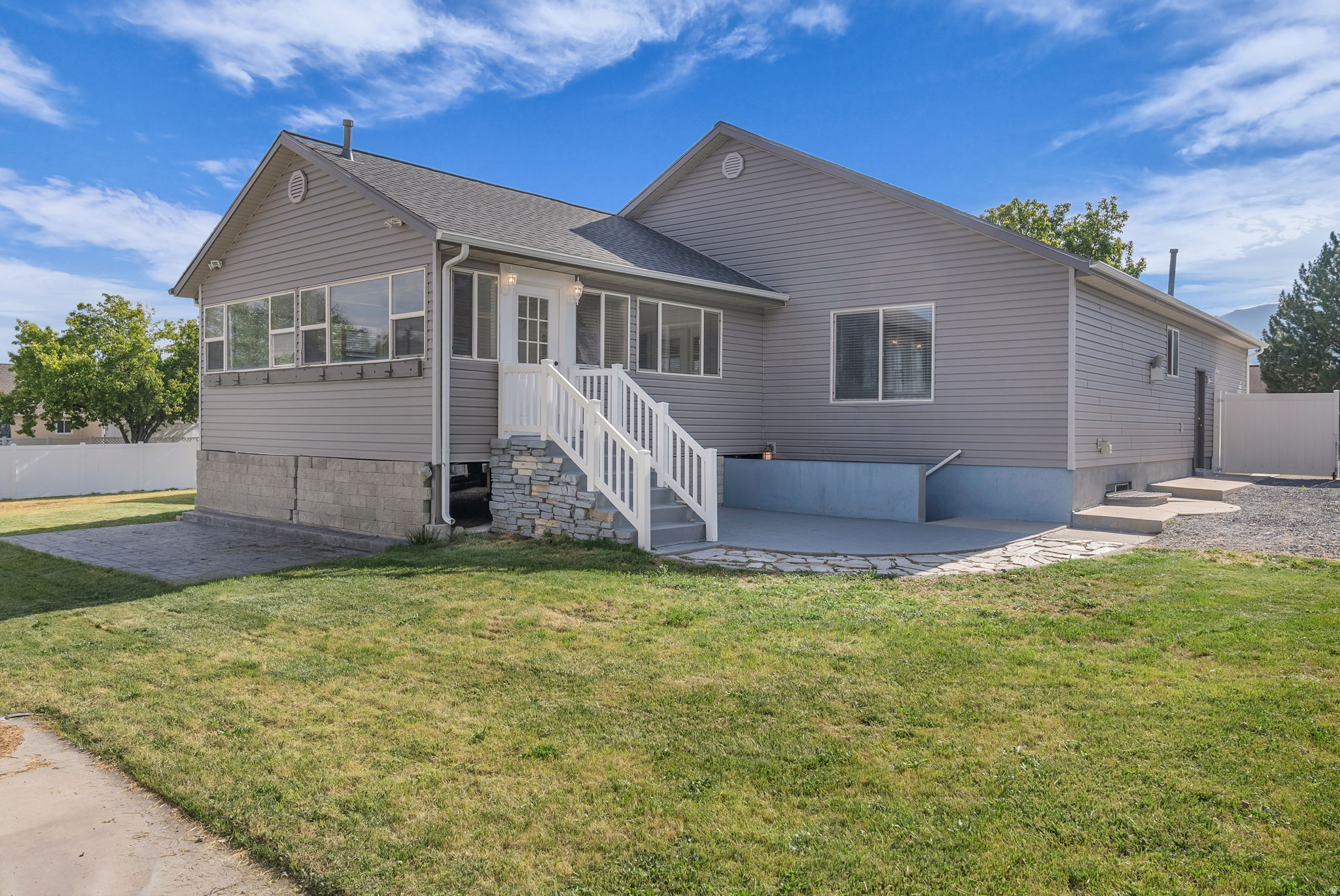 CEDAR CREST - Residential