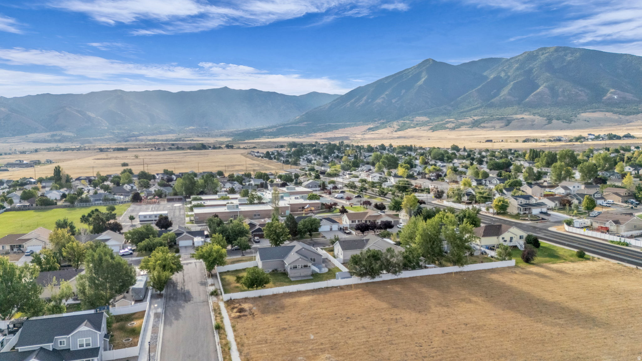 CEDAR CREST - Residential