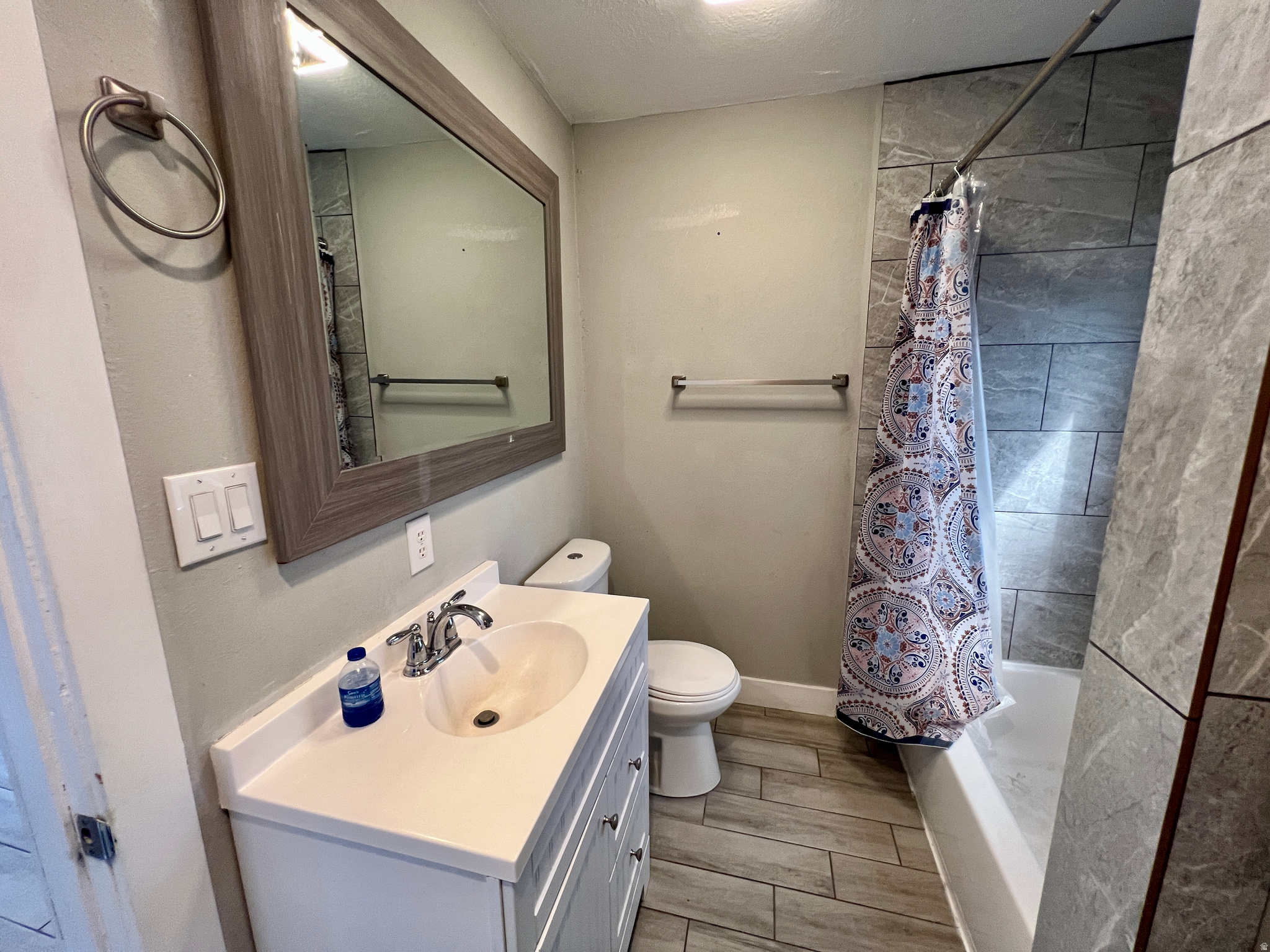 MOUNTAIN MEN ESTATES - Residential