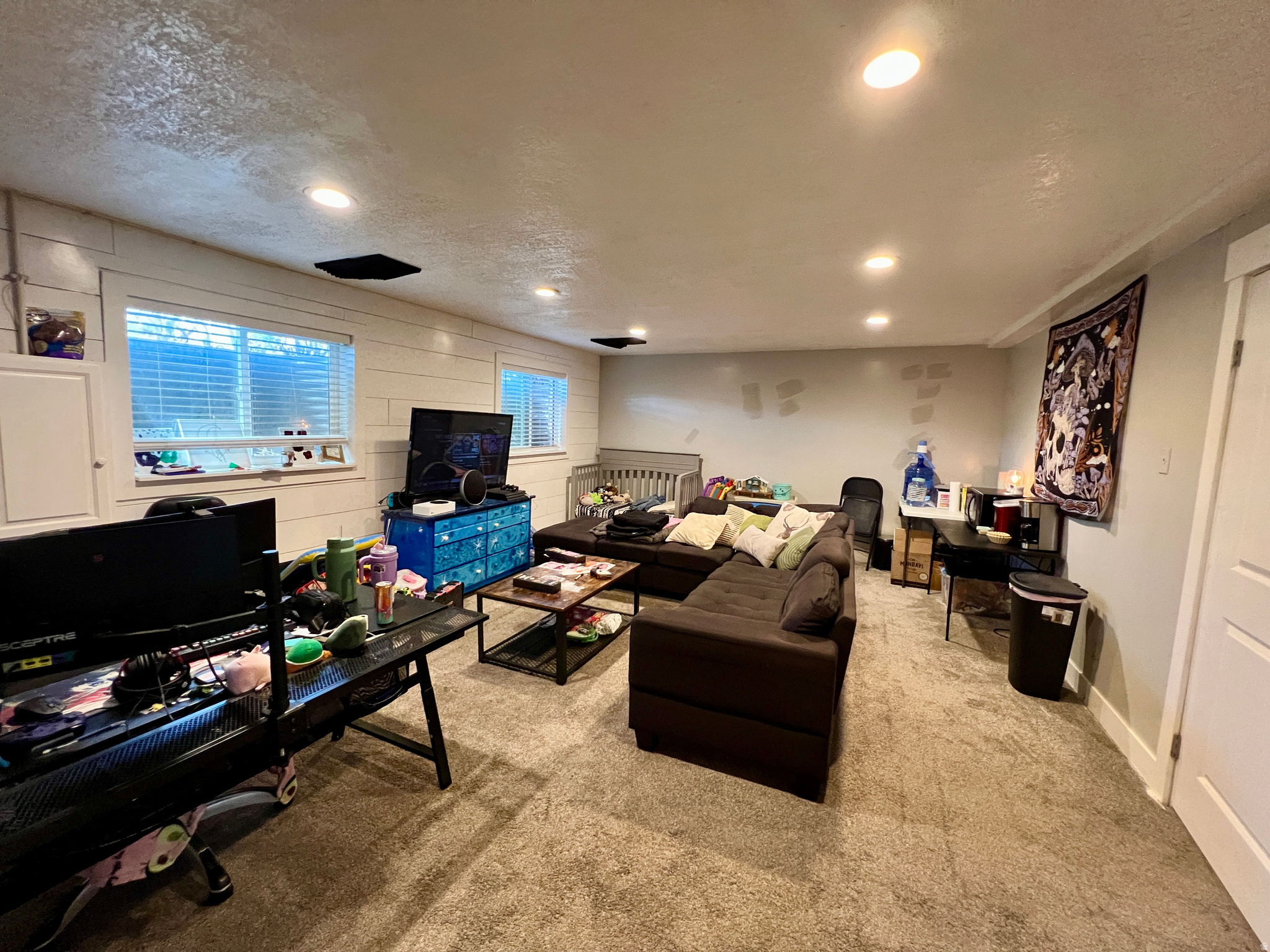 MOUNTAIN MEN ESTATES - Residential