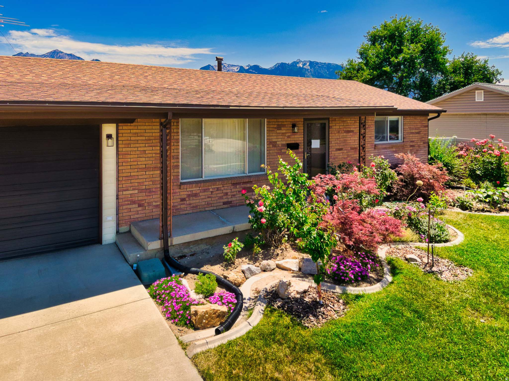 VALLEY CREST ESTATES #2 - Residential