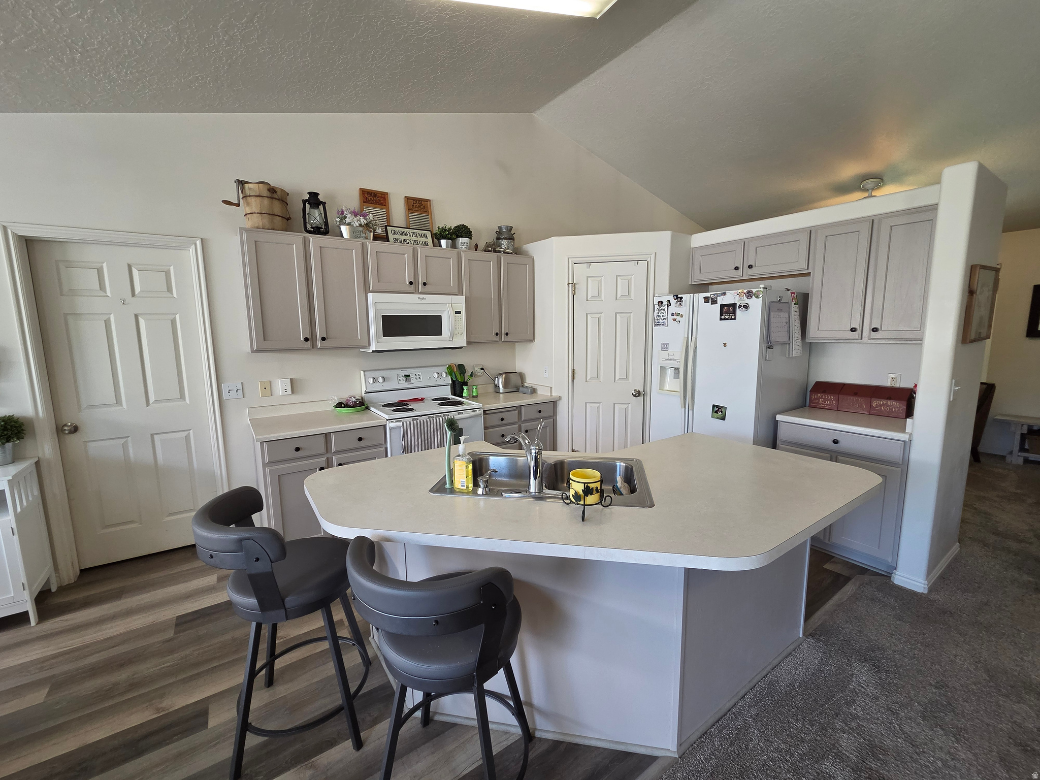 REESE - Residential