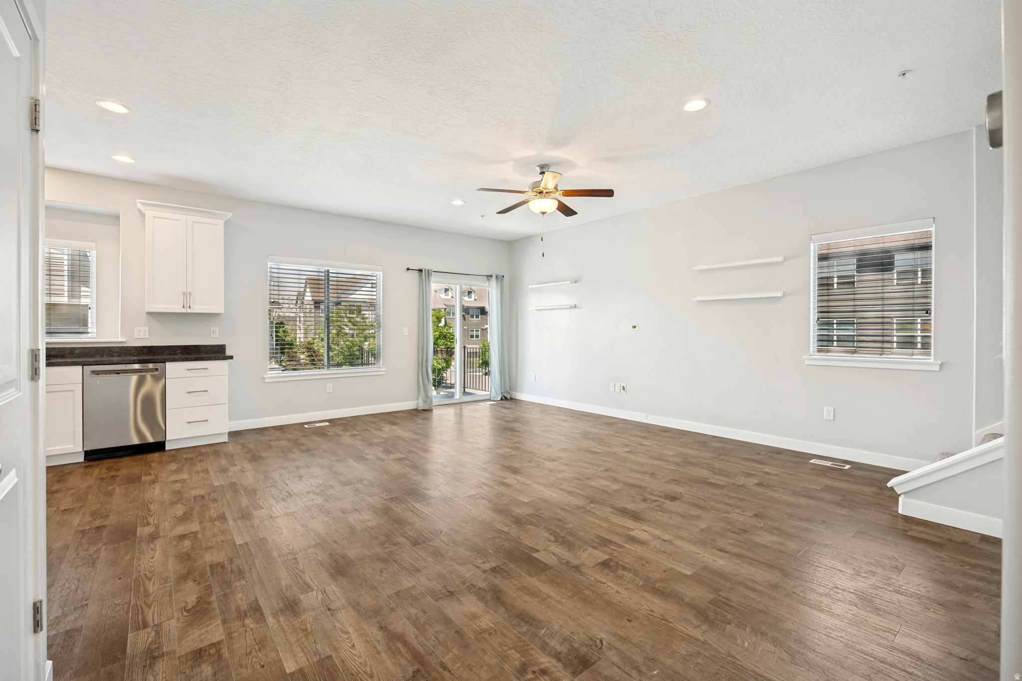 YOSEMITE  PARK LOFTS - Residential