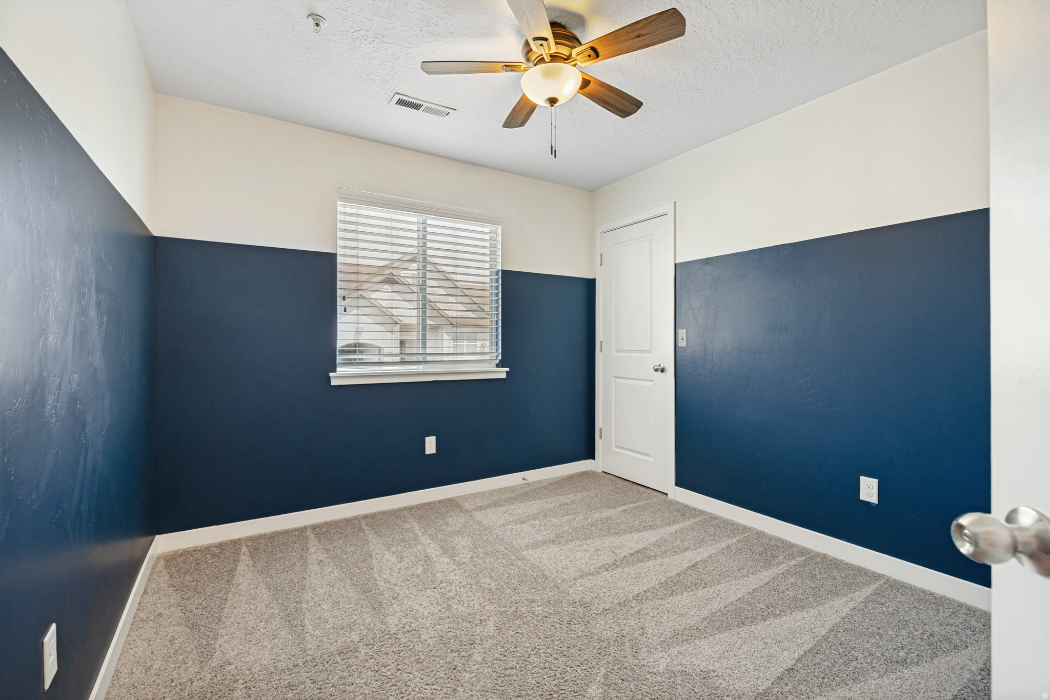 YOSEMITE  PARK LOFTS - Residential