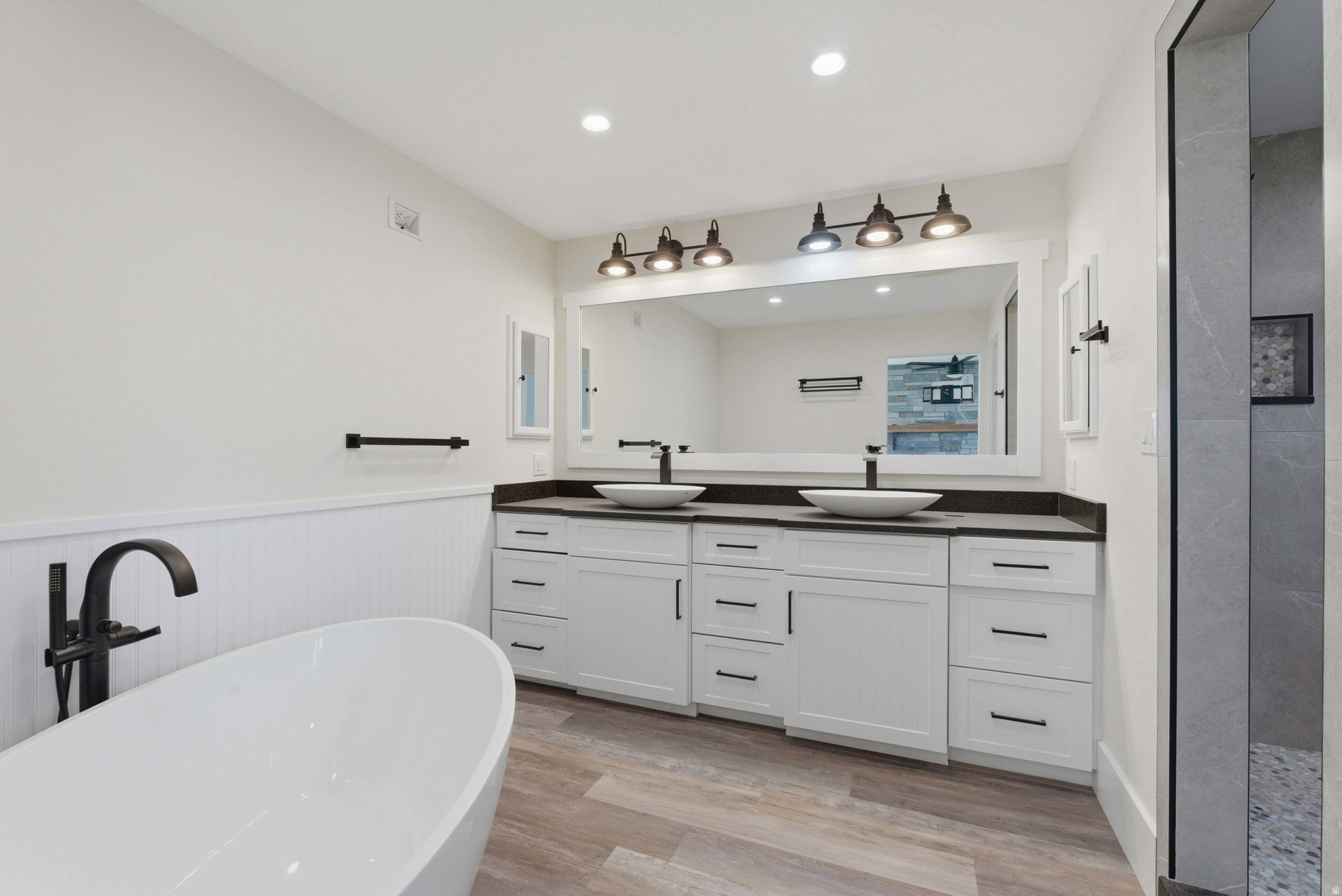 CEDAR HILLS - Residential