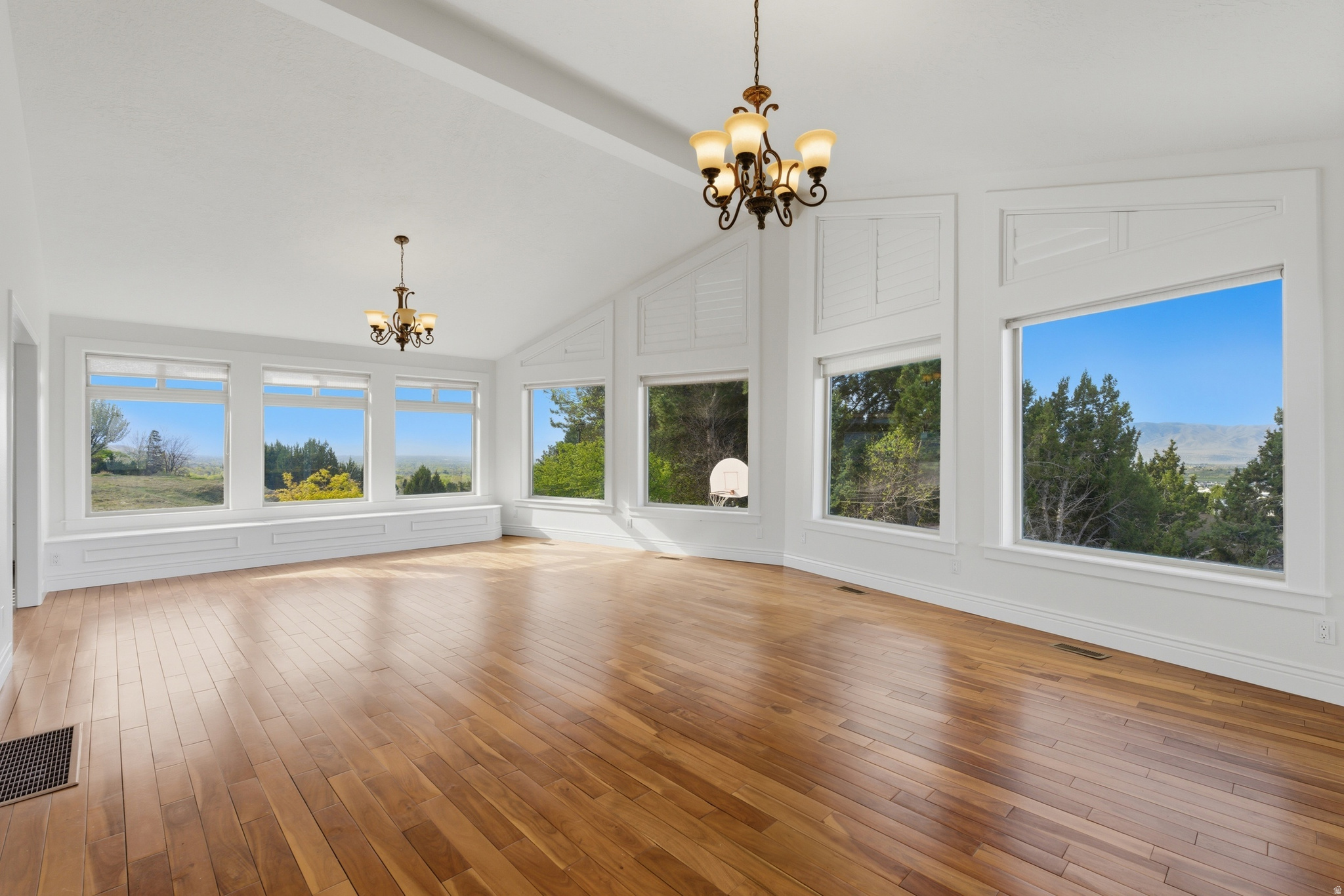 CEDAR HILLS - Residential