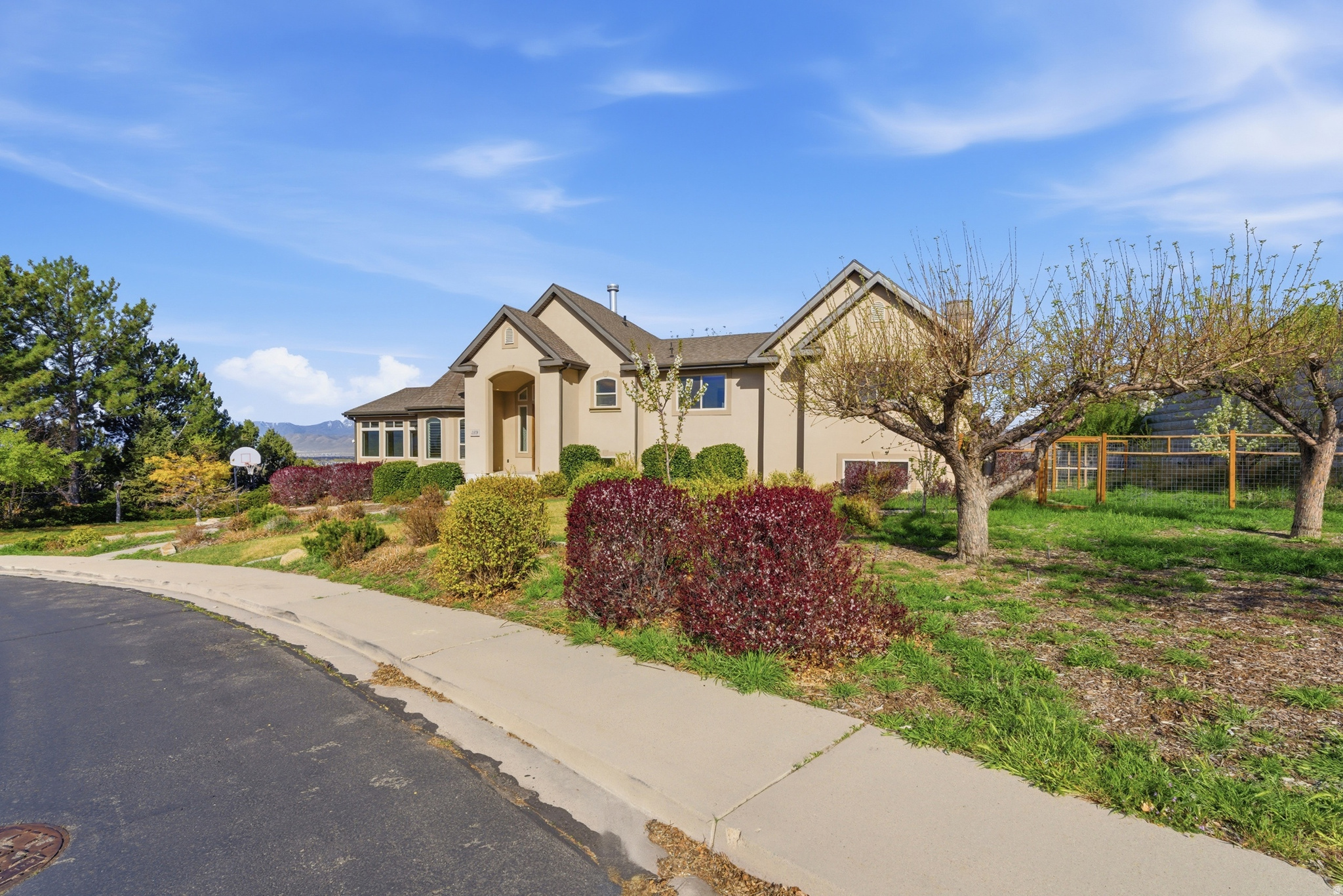 CEDAR HILLS - Residential