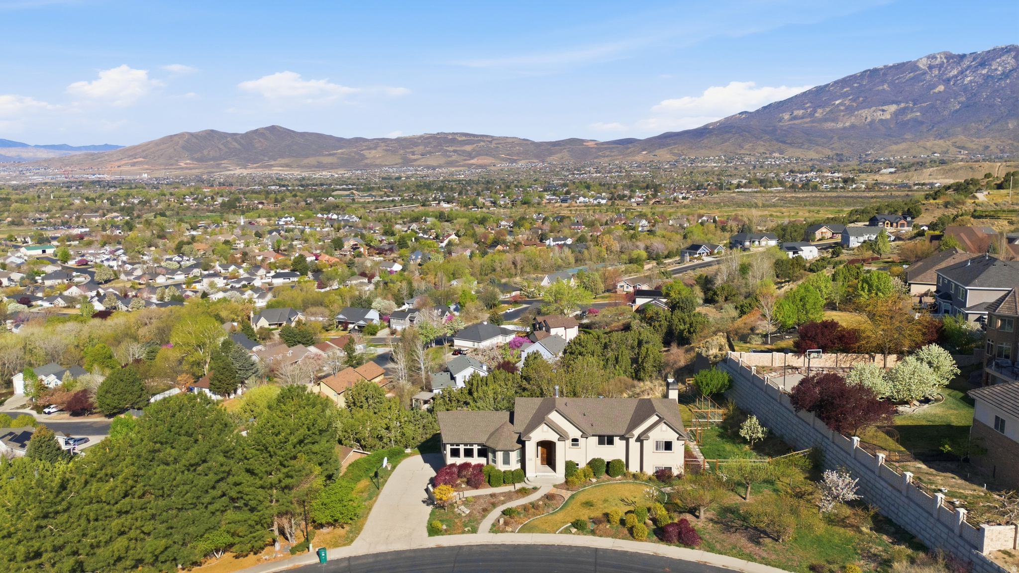 CEDAR HILLS - Residential
