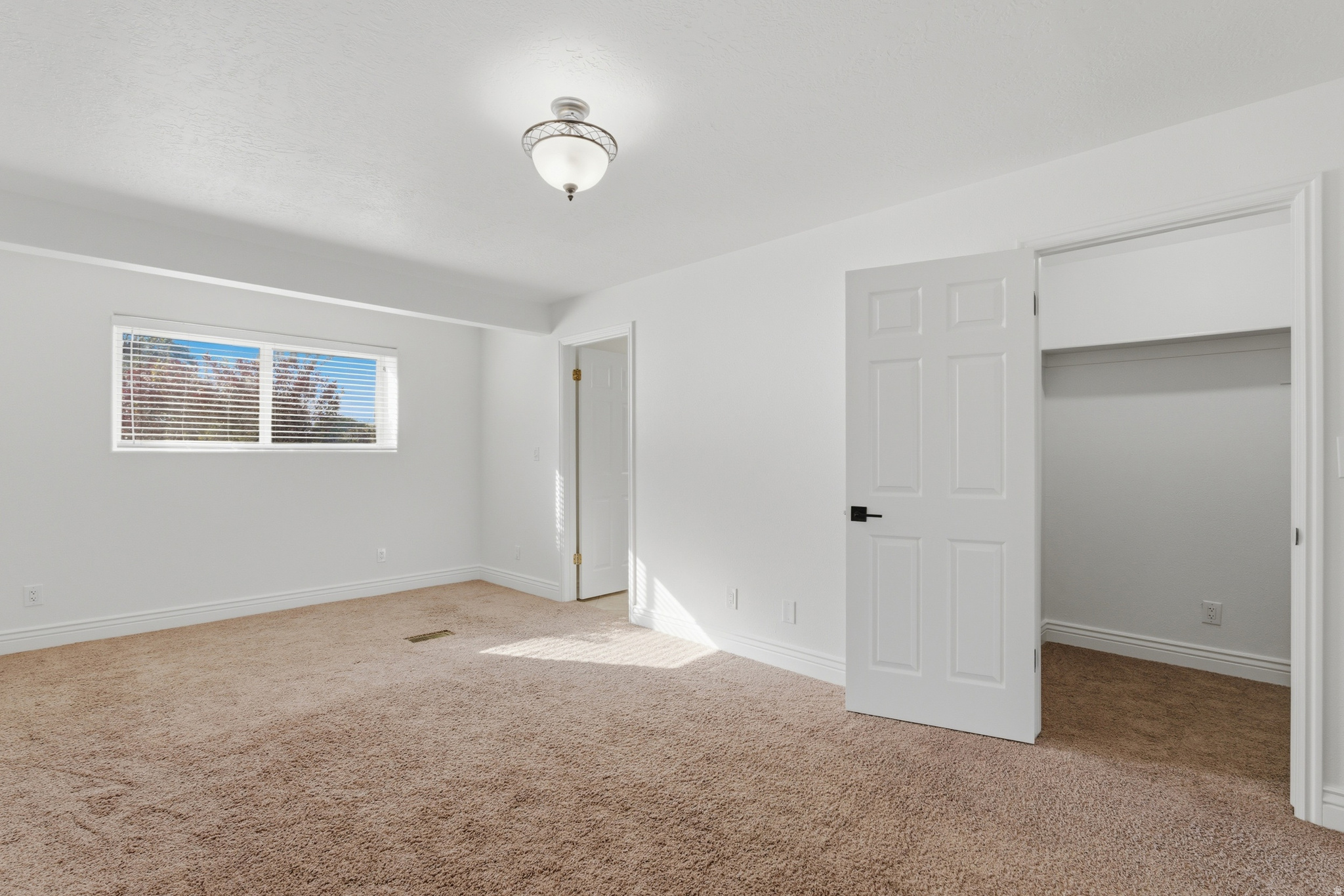CEDAR HILLS - Residential