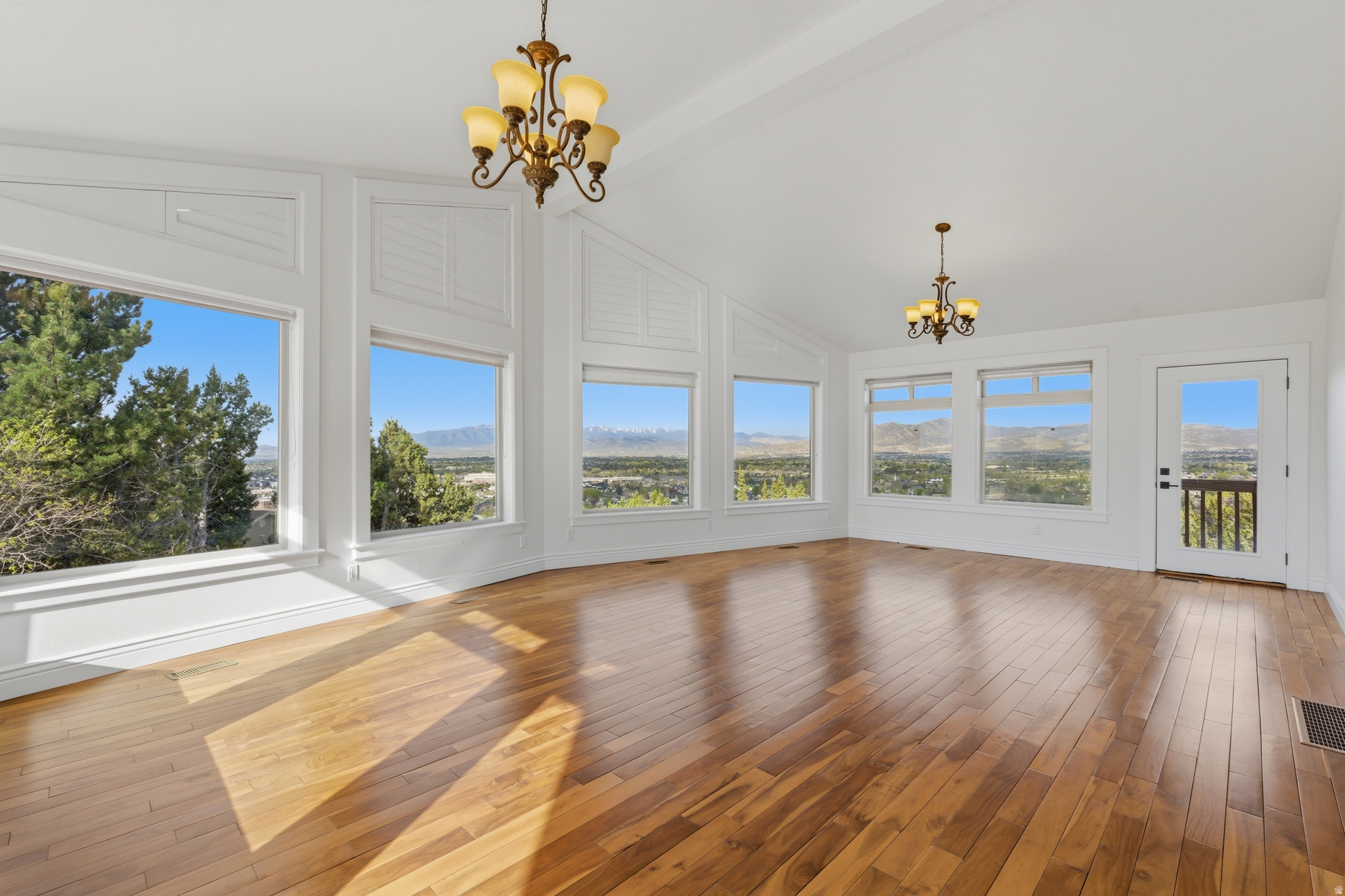 CEDAR HILLS - Residential