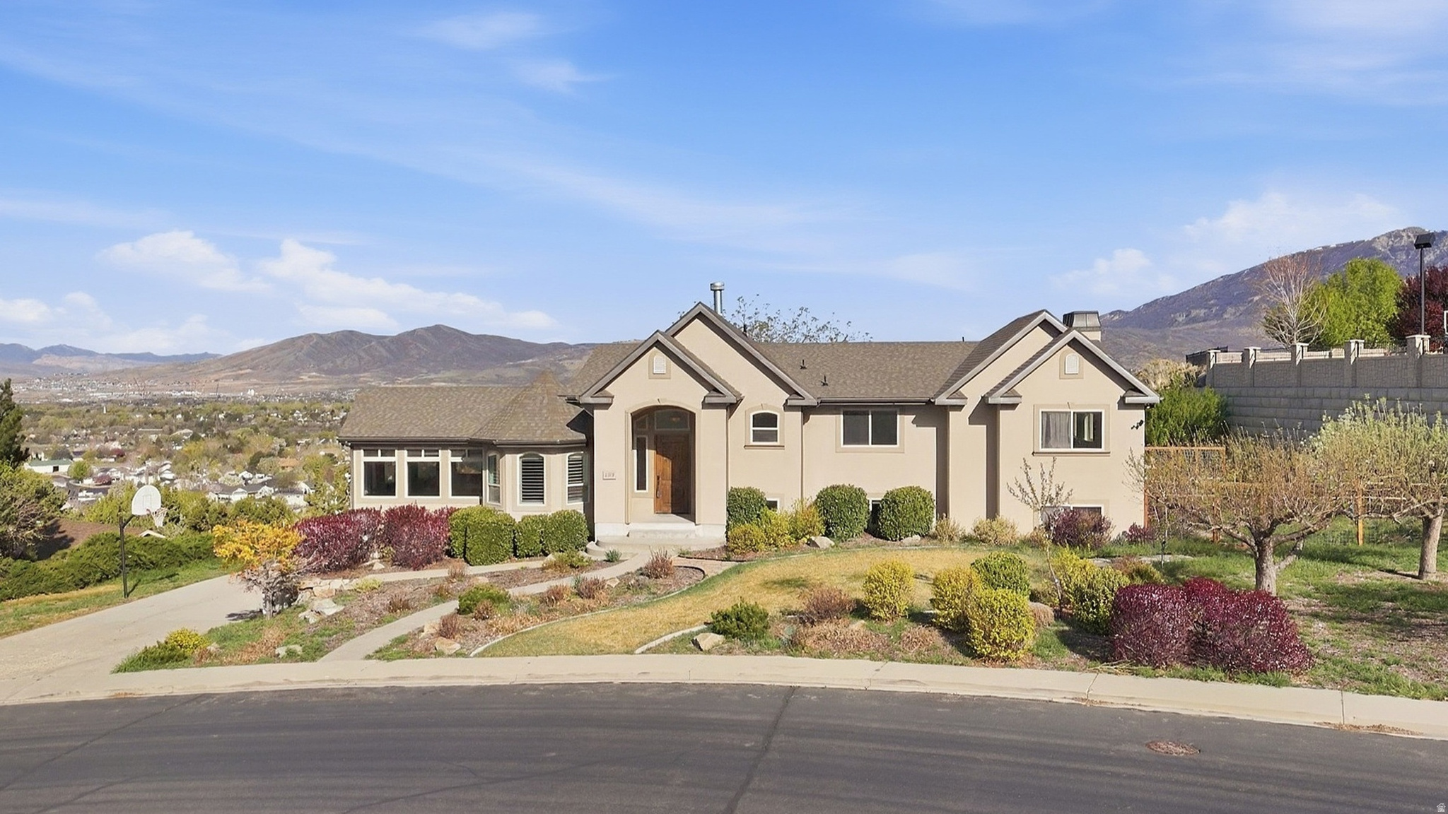 CEDAR HILLS - Residential