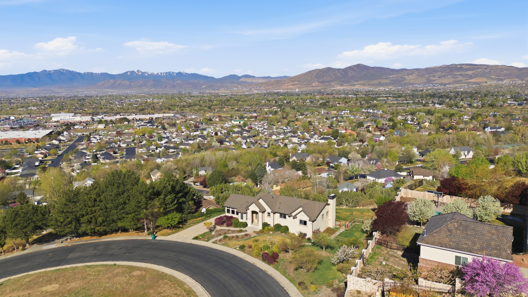 CEDAR HILLS - Residential