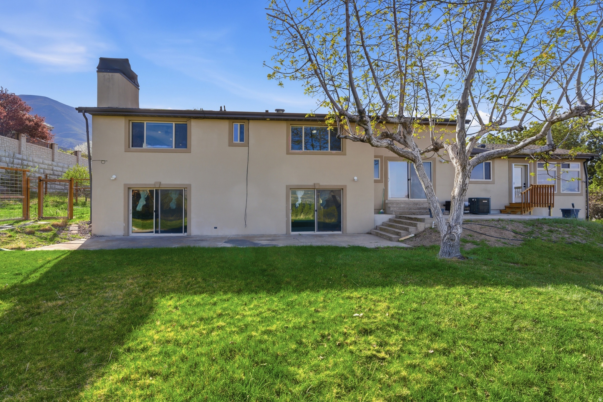 CEDAR HILLS - Residential