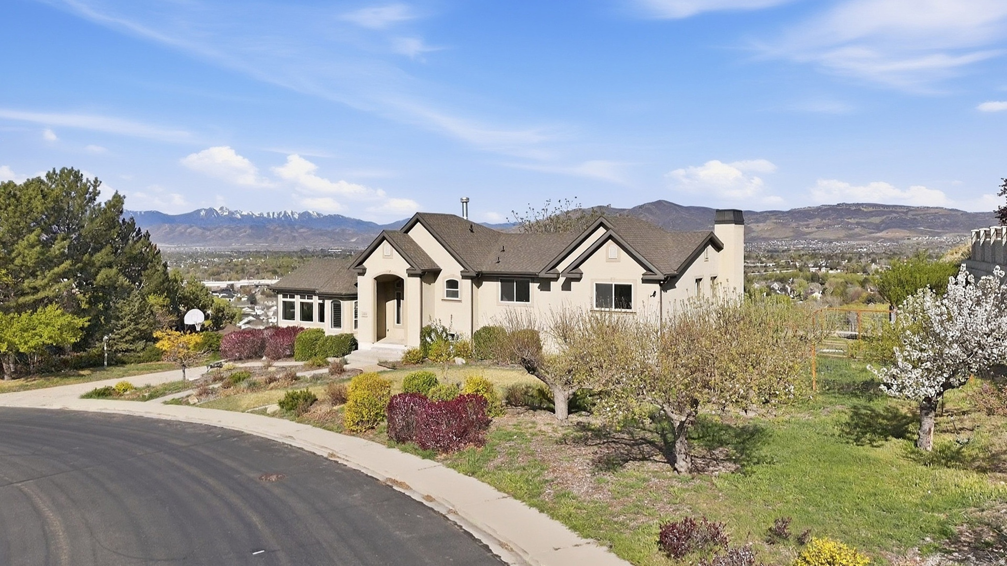 CEDAR HILLS - Residential