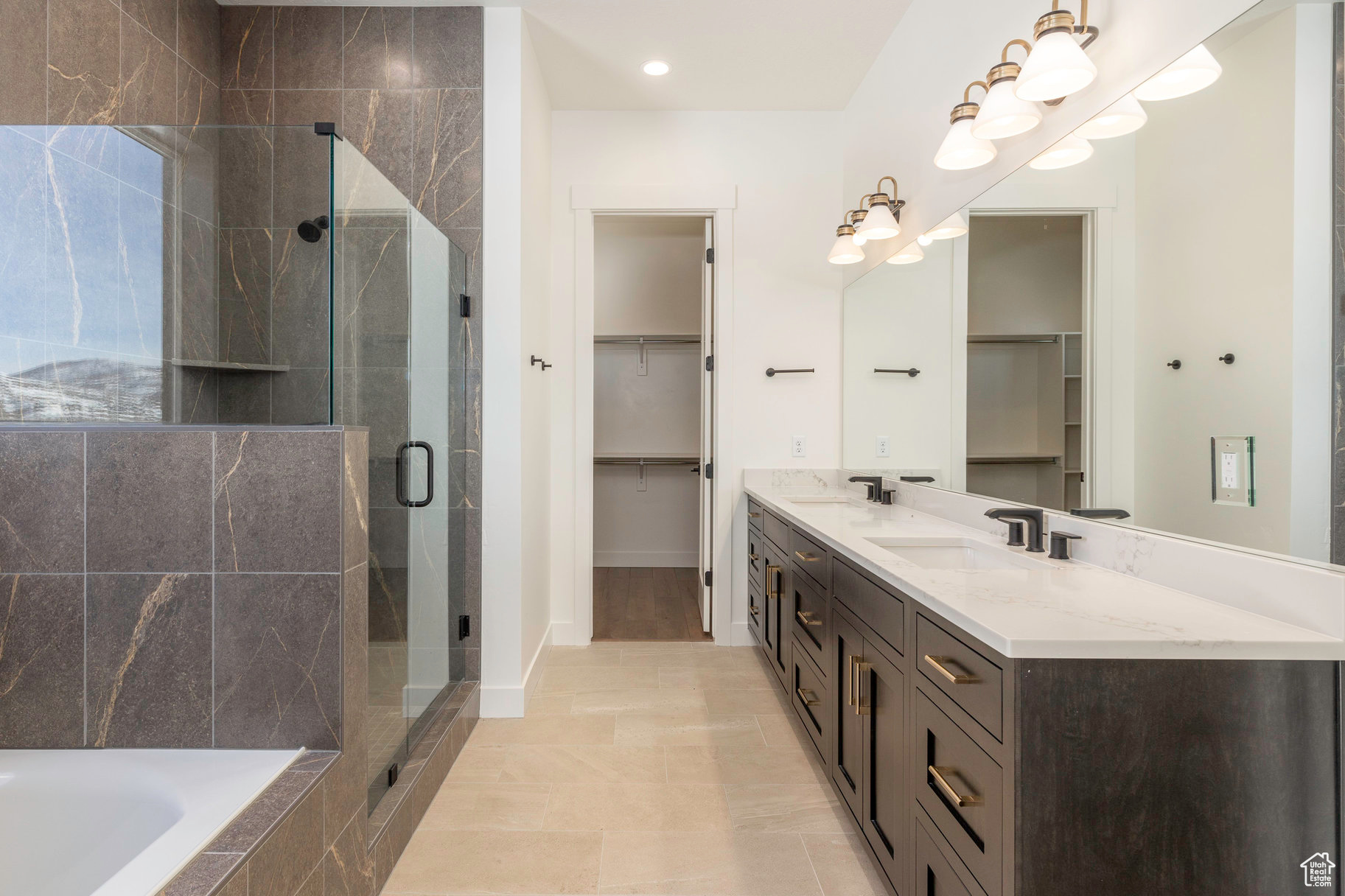 LAKE VIEW ESTATES - Residential